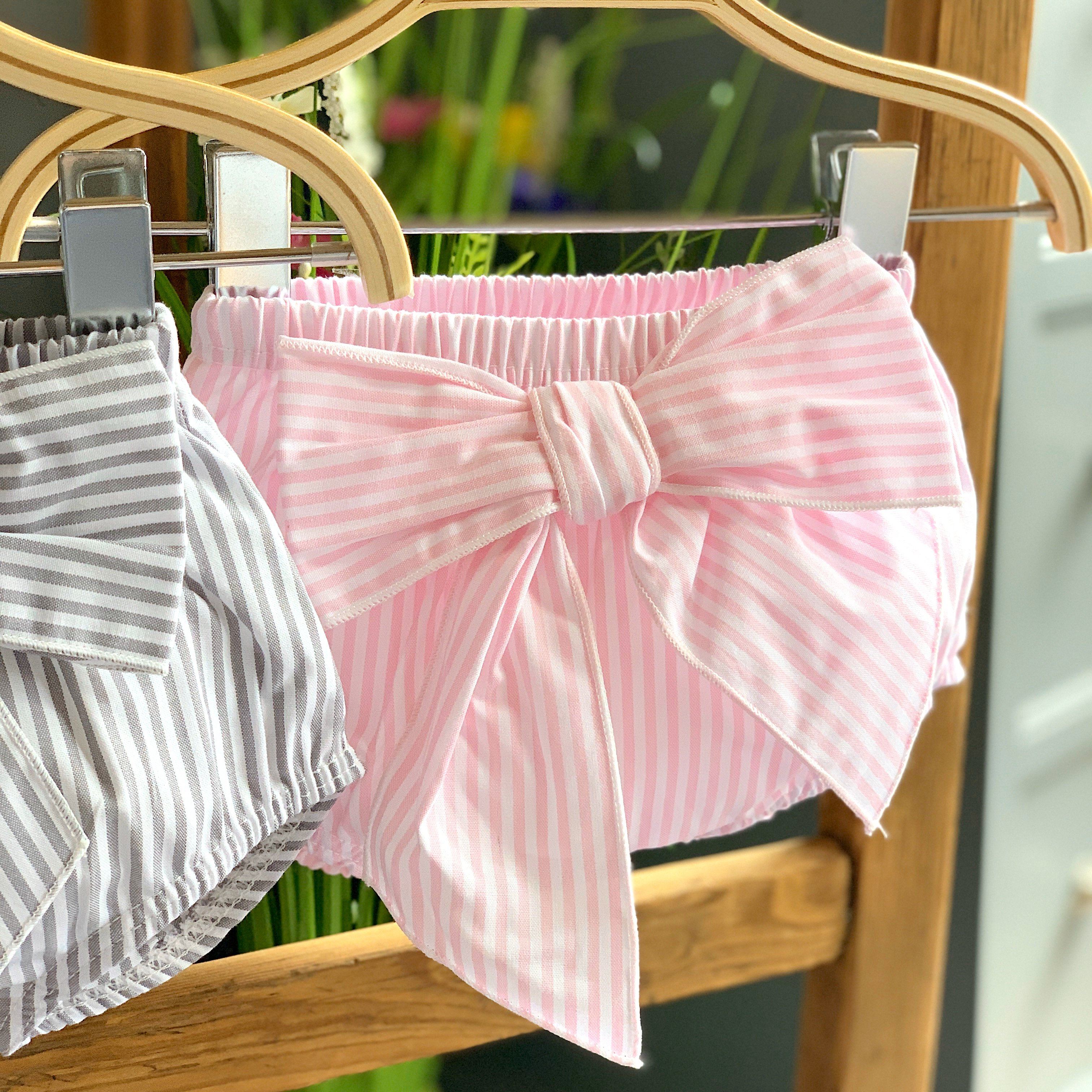 Candy Stripe Bow Bloomers for Baby Girls - Soft Cotton Underwear with Adorable Bow Detail - Perfect for Newborn, Infant, and Toddler Outfits, Photo Shoots, and Special Occasions