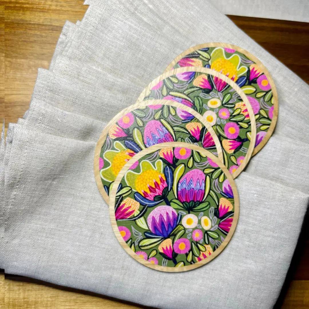 Premium Sugarbush Proteas Wooden Coaster Set with Napkins - Elegant Table Decor for Dining, Coffee Tables, and Home Entertaining