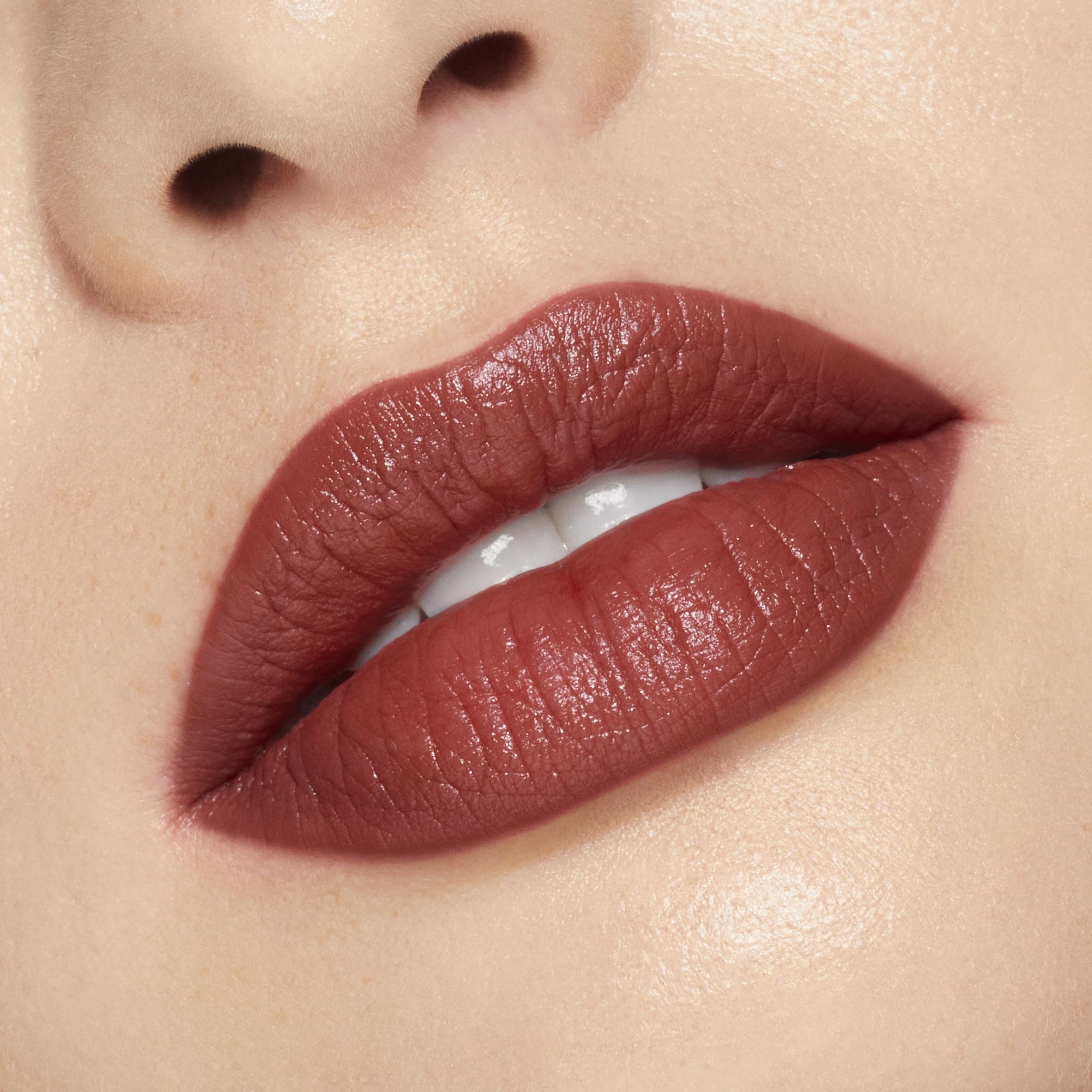 Long-Lasting Matte Creme Lipstick - Hydrating & Non-Drying, 12 Vibrant Colors for All-Day Wear - Perfect for Parties, Dates & Everyday Makeup Looks