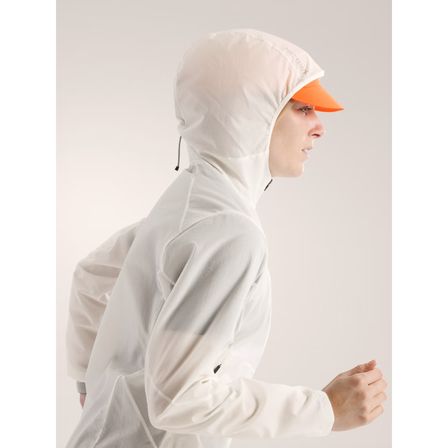 Arc'teryx Women's Incendo Airshell Hoody - Lightweight Running Jacket with Breathable Wind Protection - Perfect for Trail Running & Outdoor Activities