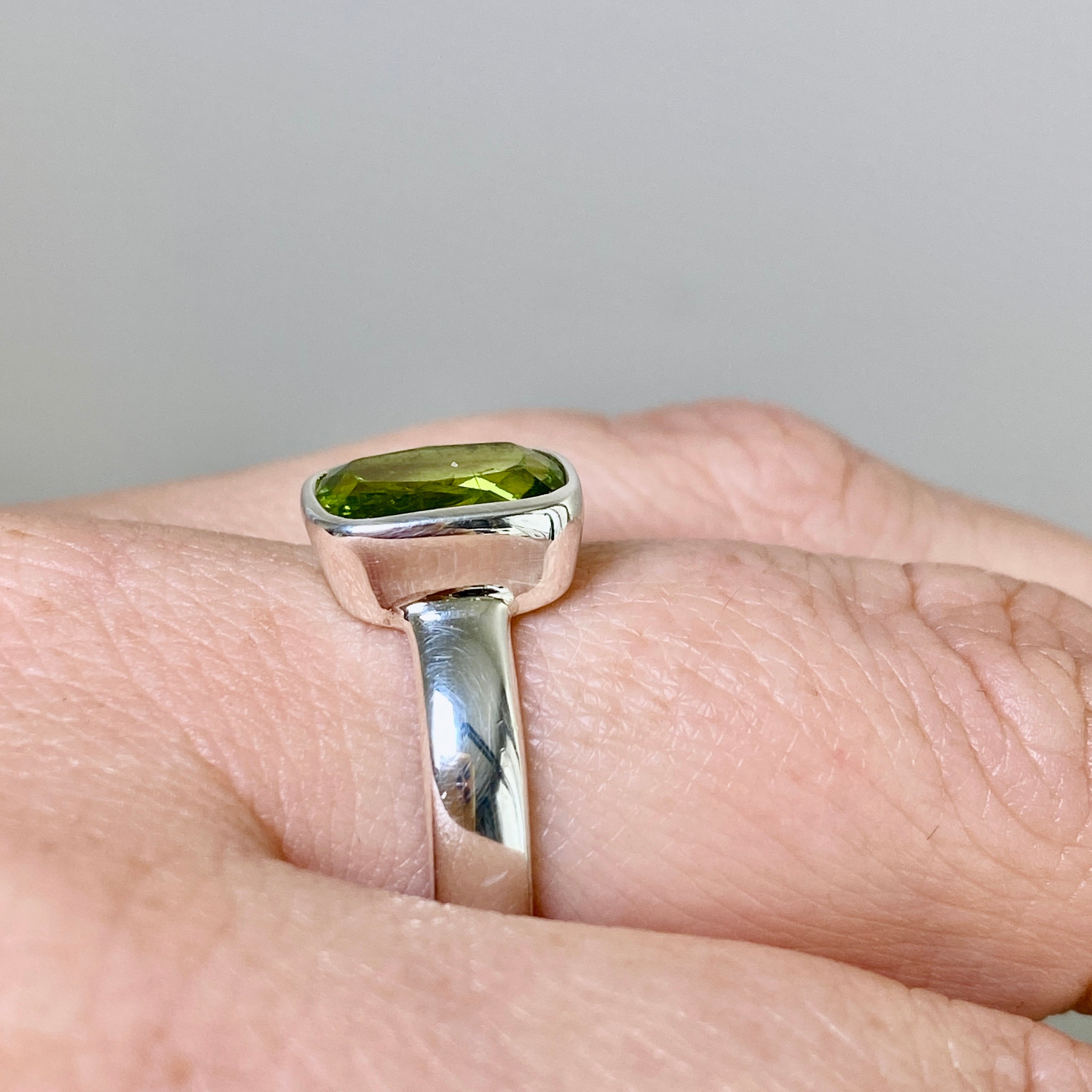 Peridot Rectangular Faceted Ring - Size 8 - PRGJ844 - Elegant Green Gemstone Jewelry for Women, Perfect for Weddings, Parties & Everyday Wear