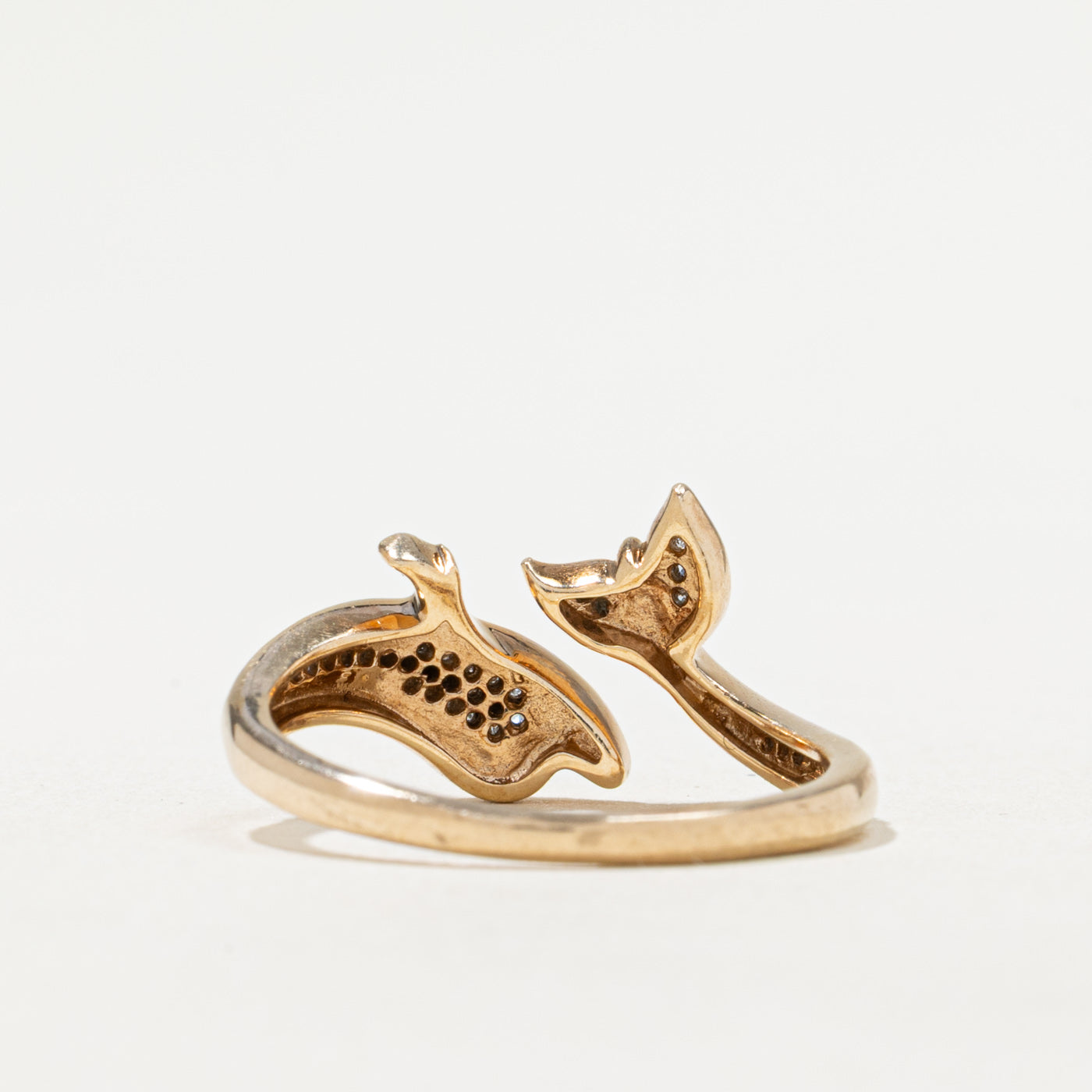 0.10ctw Diamond Dolphin Ring - Size 7.5 - Elegant Sterling Silver Jewelry for Women - Perfect Gift for Birthday, Anniversary & Special Occasions
