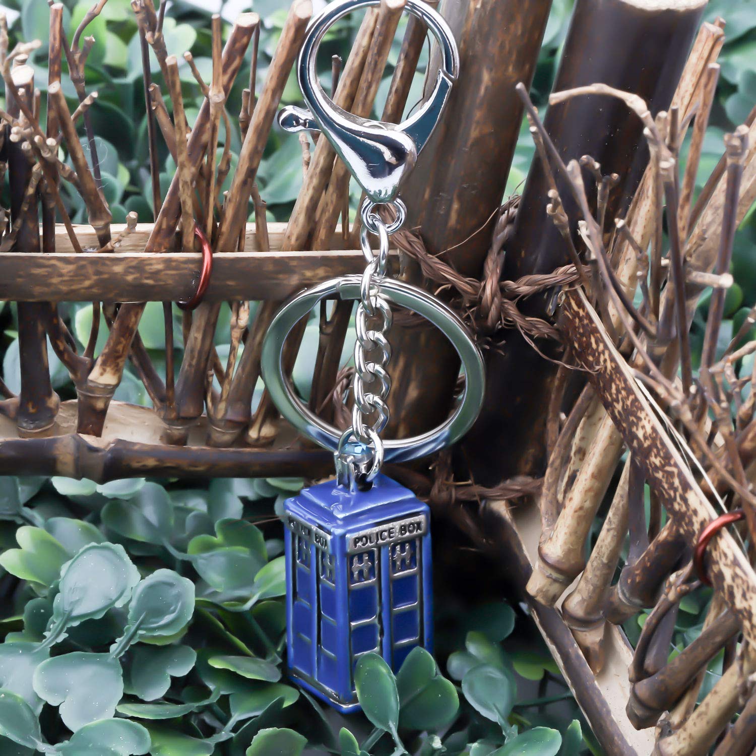 AKTAP Police Box Keychain - Movie & TV Series Inspired Charm Jewelry Gift for Fans - Perfect for Keychains, Backpacks, and Cosplay Accessories
