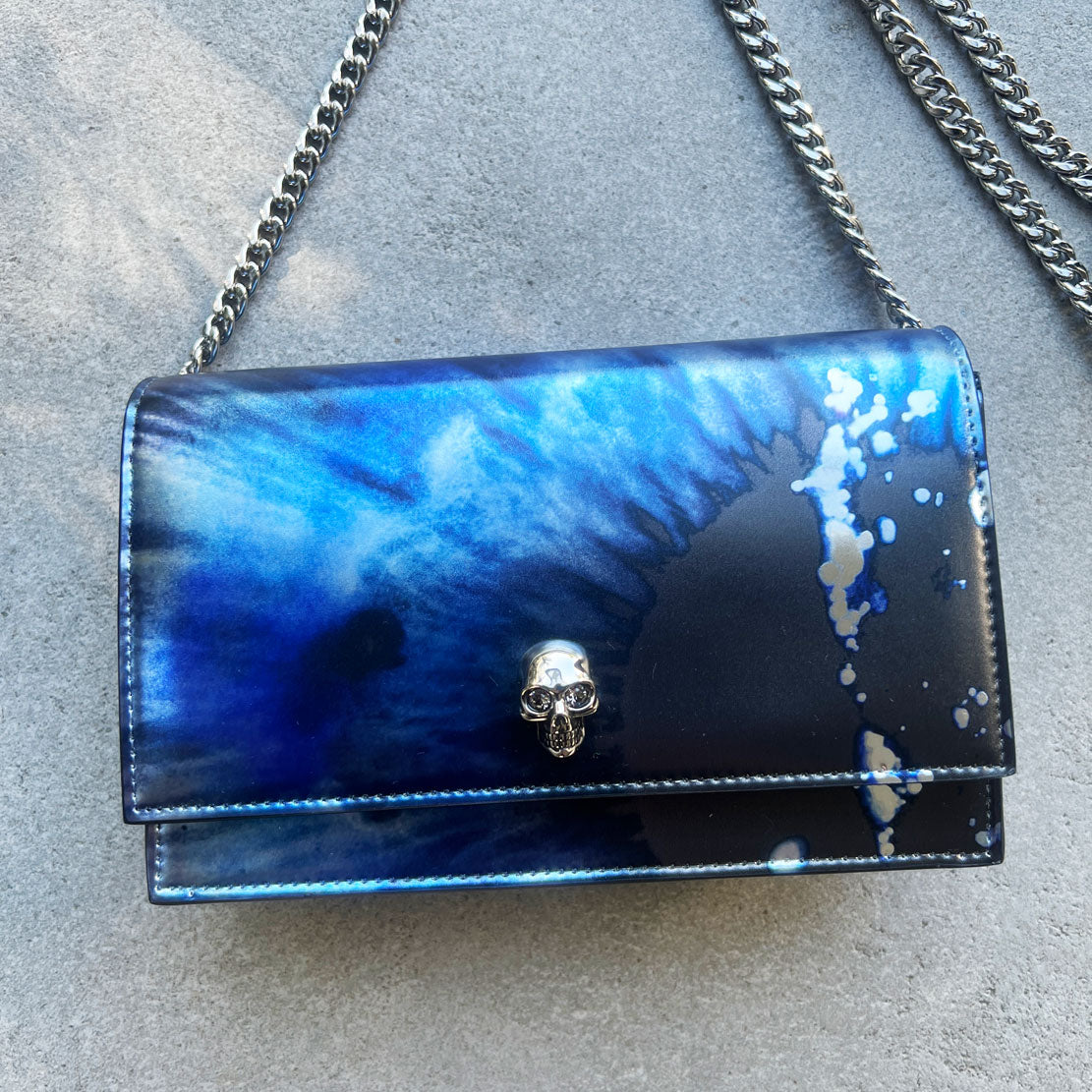 Skull Mini Bag Iris Blue - Gothic Crossbody Purse for Women, Perfect for Halloween, Cosplay & Everyday Use