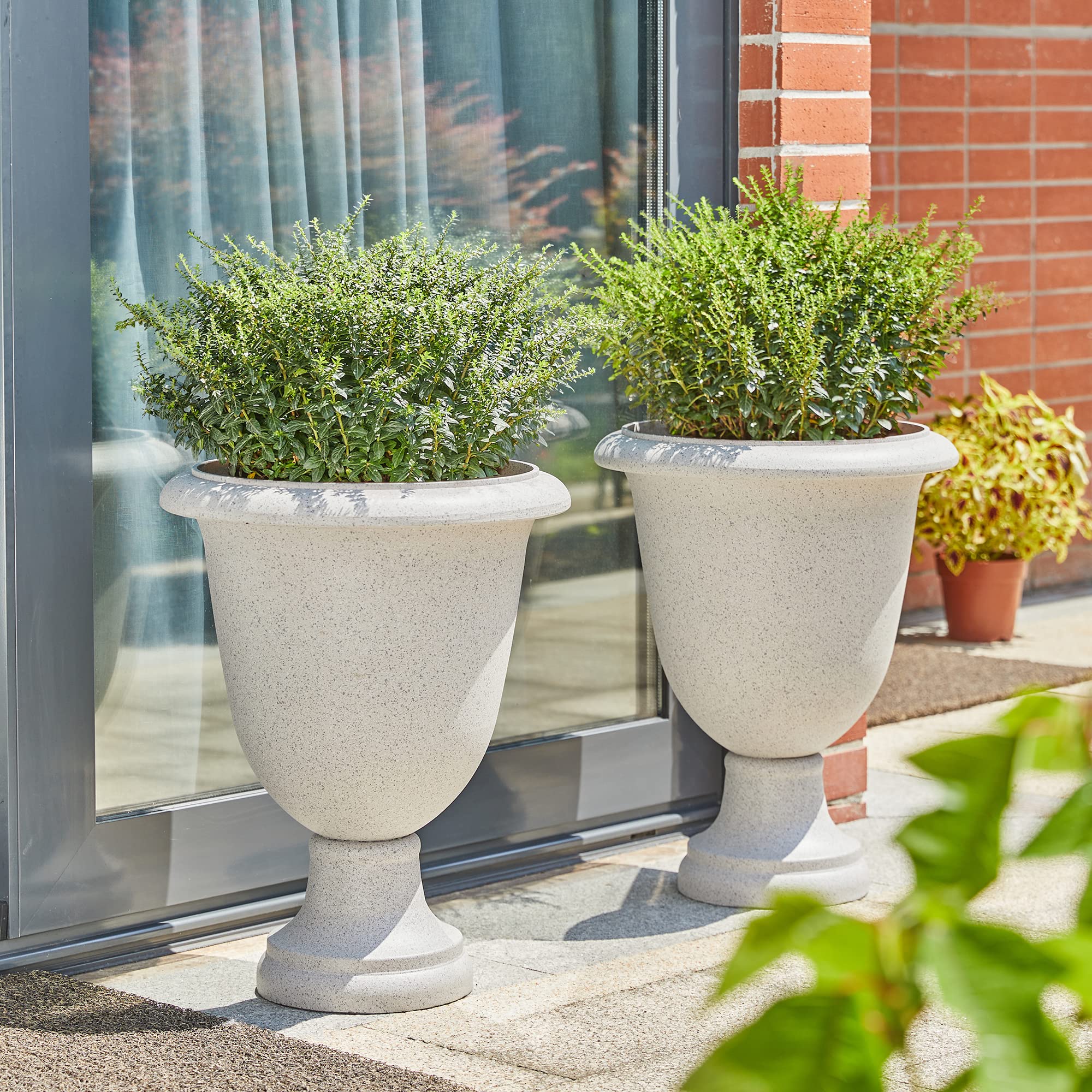 Glitzhome Set of 2 Indoor/Outdoor Planters - 22