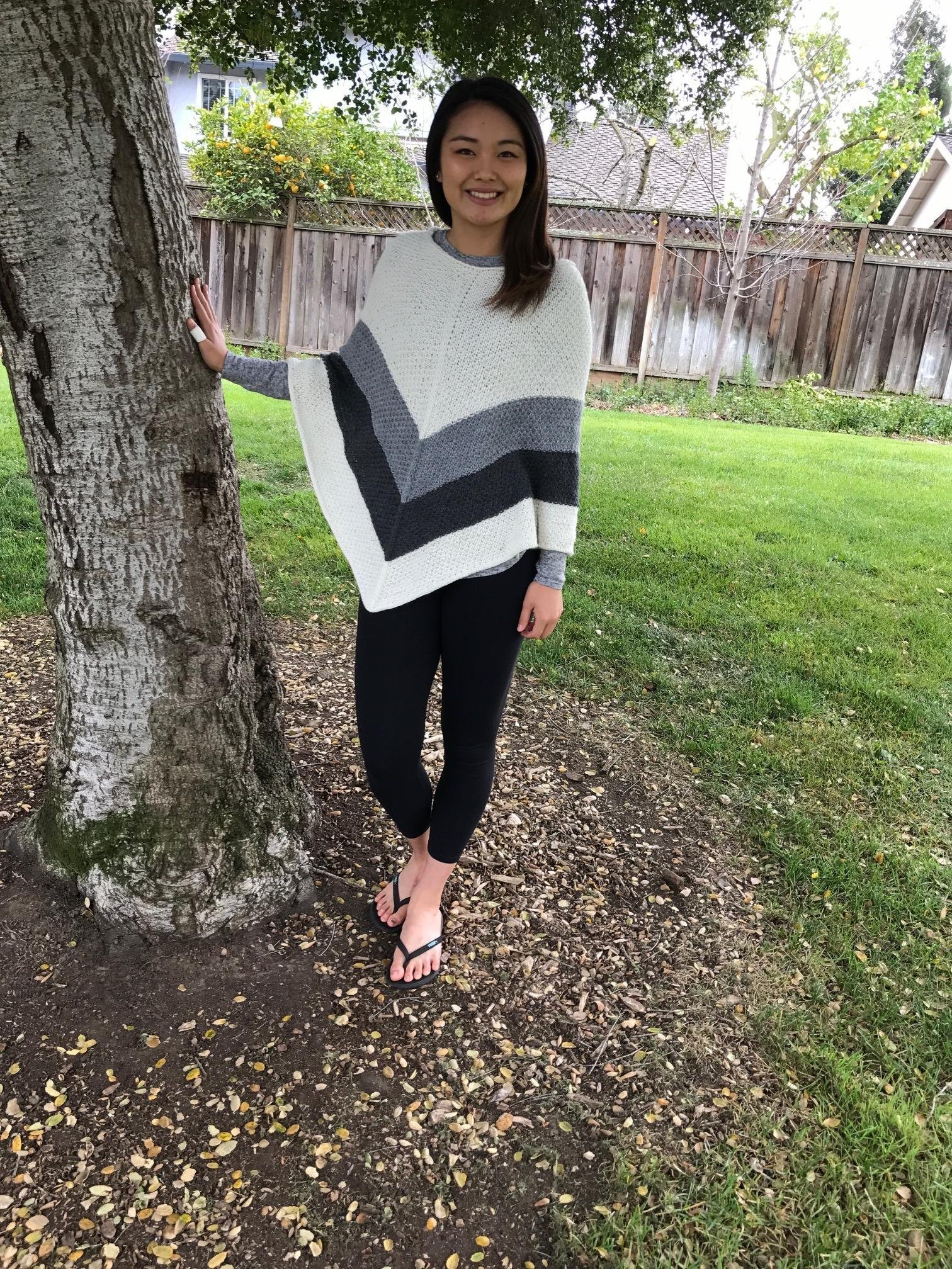 Cozy Women's Knit Poncho - Soft & Stylish Fall Winter Wrap - Perfect for Layering, Outdoor Activities & Casual Wear