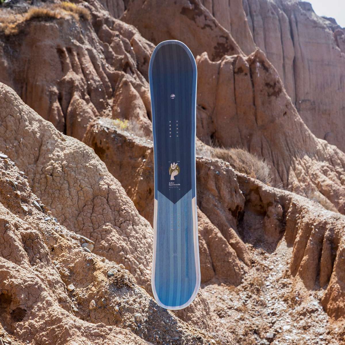 **2024 Arbor Women's Ethos Rocker Snowboard - All-Mountain Freestyle Board for Powder & Park Riding**