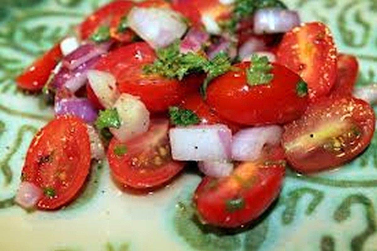 Italian Patio Cherry Tomato Seeds - High Yield, Super Sweet, Non-GMO (200 Seeds) for Home Garden, Balcony, and Container Planting
