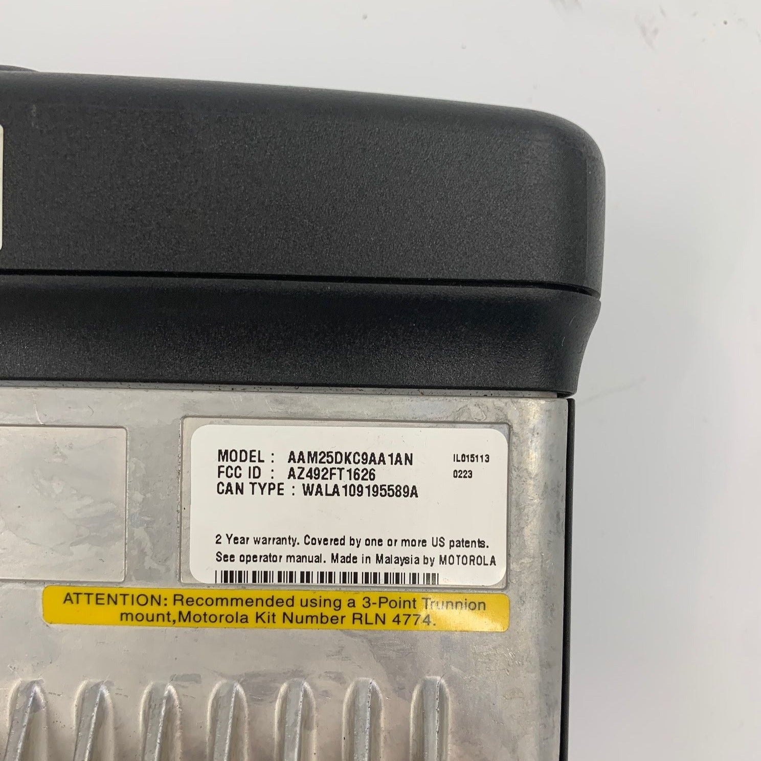 Motorola CDM750 AAM25DKC9AA1AN Low Band Mobile Radio - Reliable Two-Way Communication for Construction, Security & Emergency Teams