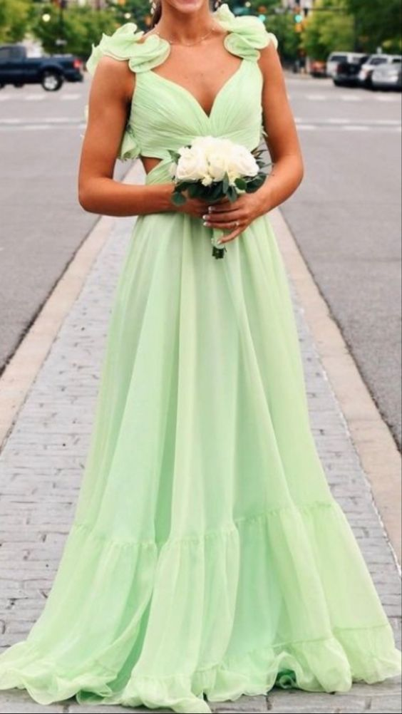 Elegant Green Ruffles A-Line Long Prom Dress for Wedding Guest - Perfect for Formal Events, Evening Gala & Special Occasions