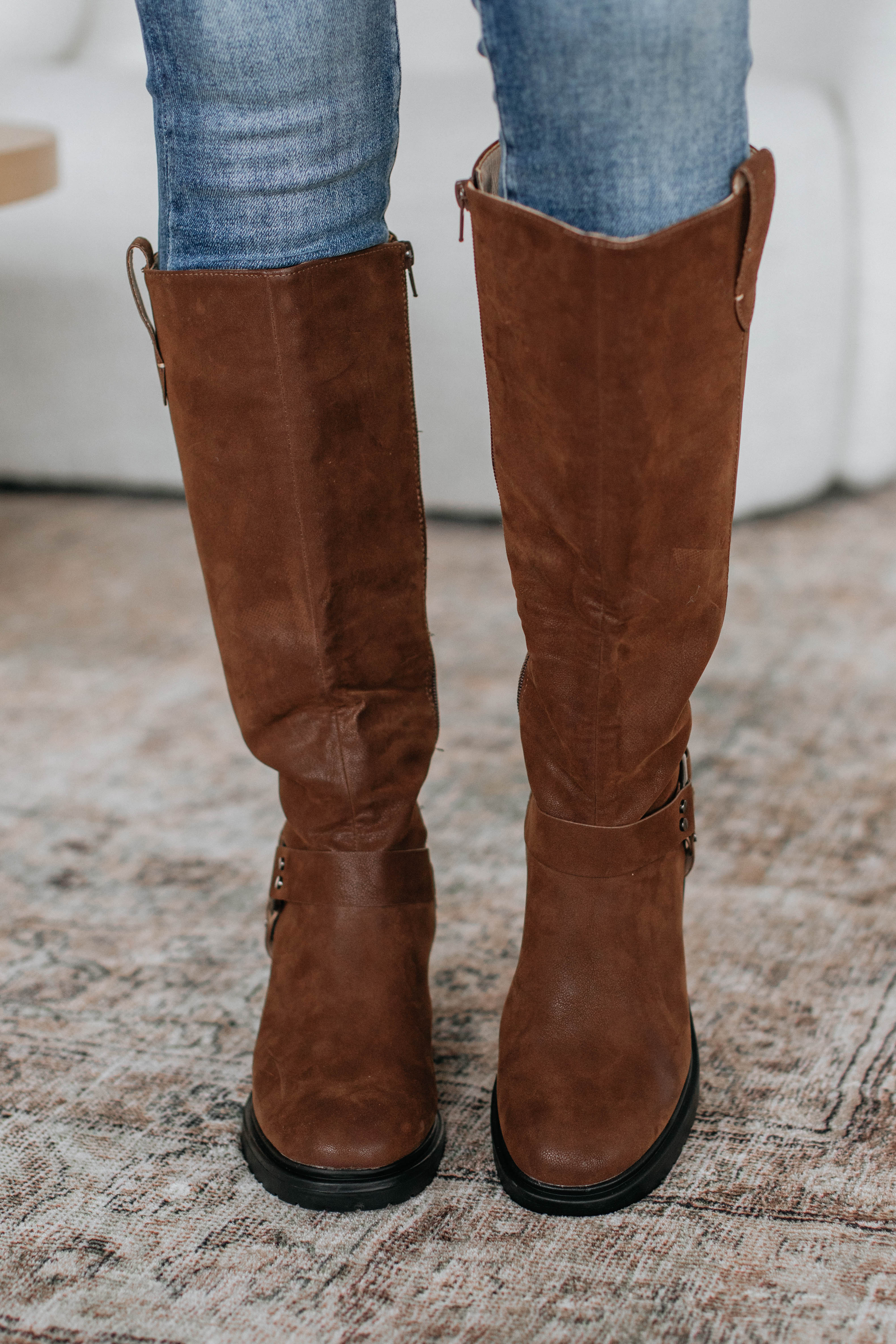 Stylish Women's Ankle Boots for Fall & Winter - Comfortable Coffee Brown Leather Boots for Casual Outfits & Office Wear