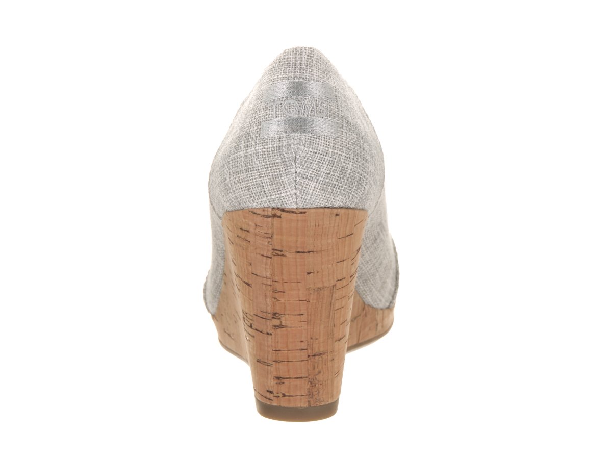 TOMS Women's Stella Slip-On Shoes - Comfortable & Stylish in Beige & Grey | Perfect for Casual Wear, Travel & Everyday Outfits