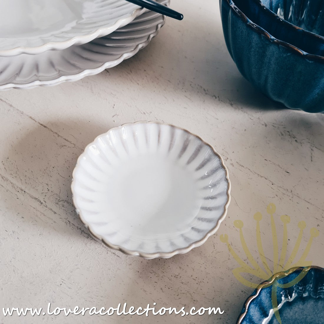 Rustic Seashell Dinnerware Set - Beach Themed Plates, Bowls & Serving Dishes for Coastal Dining & Entertaining - Perfect for Beach House, Summer Parties & Nautical Decor