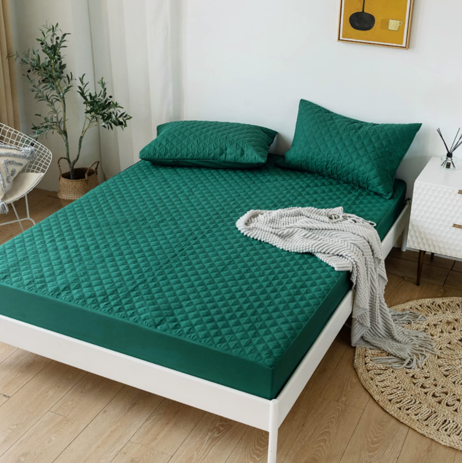 Waterproof Quilted Mattress Protector - Deep Pocket Fitted Sheet for Full, Queen, King & Twin XL Beds (99x190cm+35cm) - Kids Bedroom & Hotel Use, Solid Black - Ideal for Allergy Protection & Spill Prevention