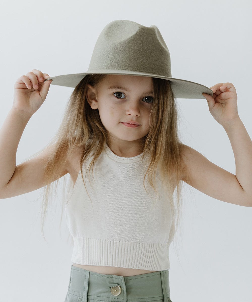 Stylish Kids Emma Wide Brim Fedora Hat - Sun Protection Summer Hat for Boys & Girls - Perfect for Beach, Outdoor Play & Fashion Accessories