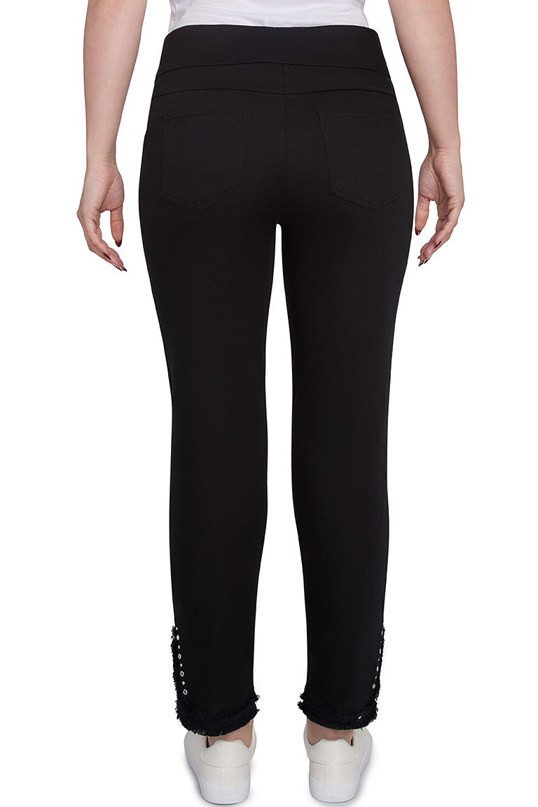 Black Monochrome Moment Denim Ankle Pants - Women's High Waist Skinny Jeans for Casual Outfits & Streetwear Fashion