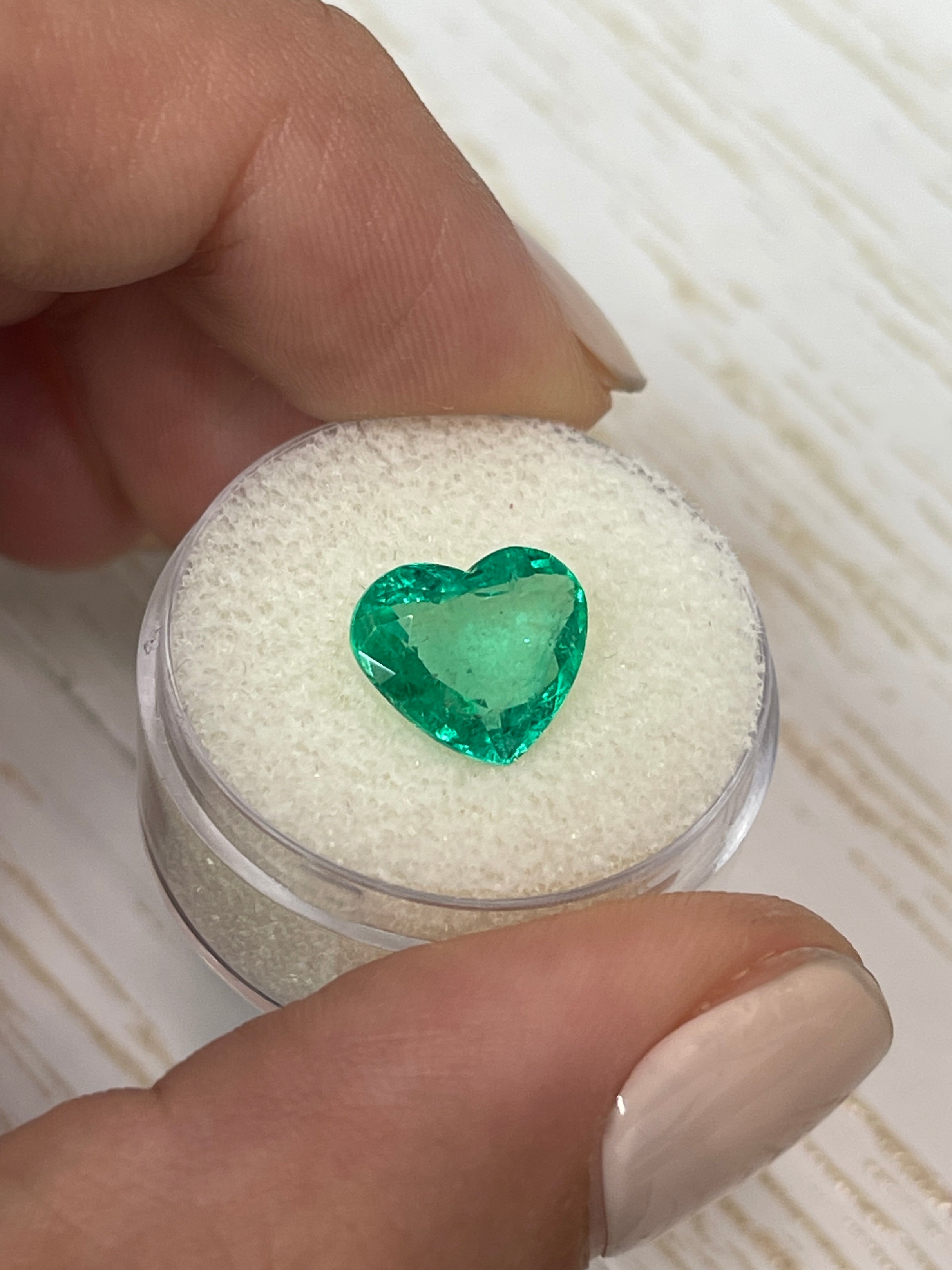 3.21 Carat Natural Colombian Emerald Loose Gemstone - Heart Cut, Spring Green Color for Jewelry Making, Engagement Rings & Fine Jewelry