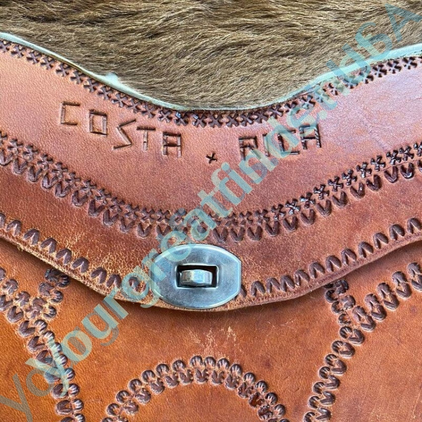 Vintage Costa Rica Leather and Wood Turn Lock Handbag - Stylish Crossbody Purse for Women, Boho Chic Travel Bag for Everyday Use & Weekend Getaways