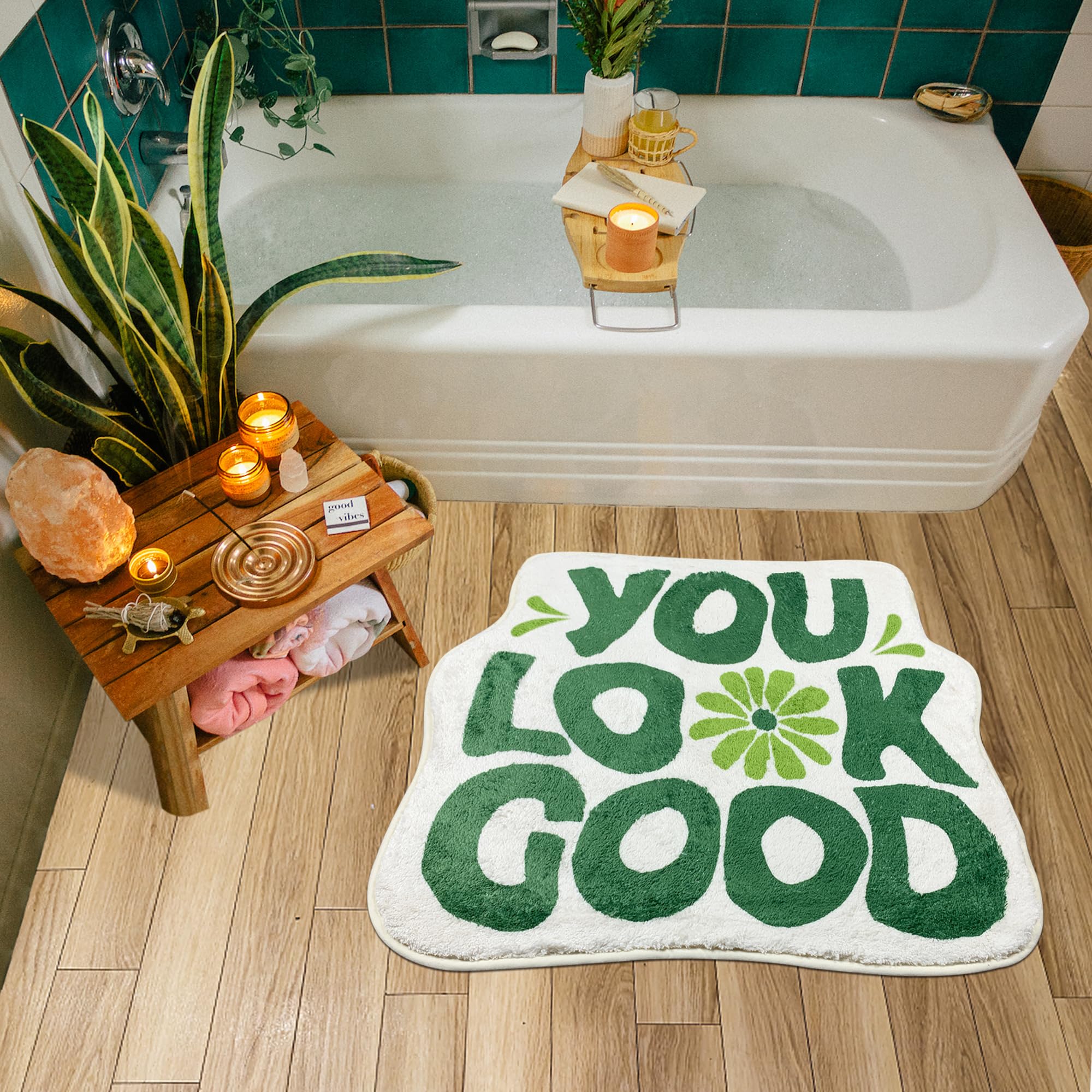 Soft Absorbent Non-Slip Microfiber Bath Mat - Cute Green Flower Design for Bathroom & Shower - 21x25 Inch Washable Rug - Perfect for Preppy Decor, Kids' Bathrooms & Spa-Like Retreats