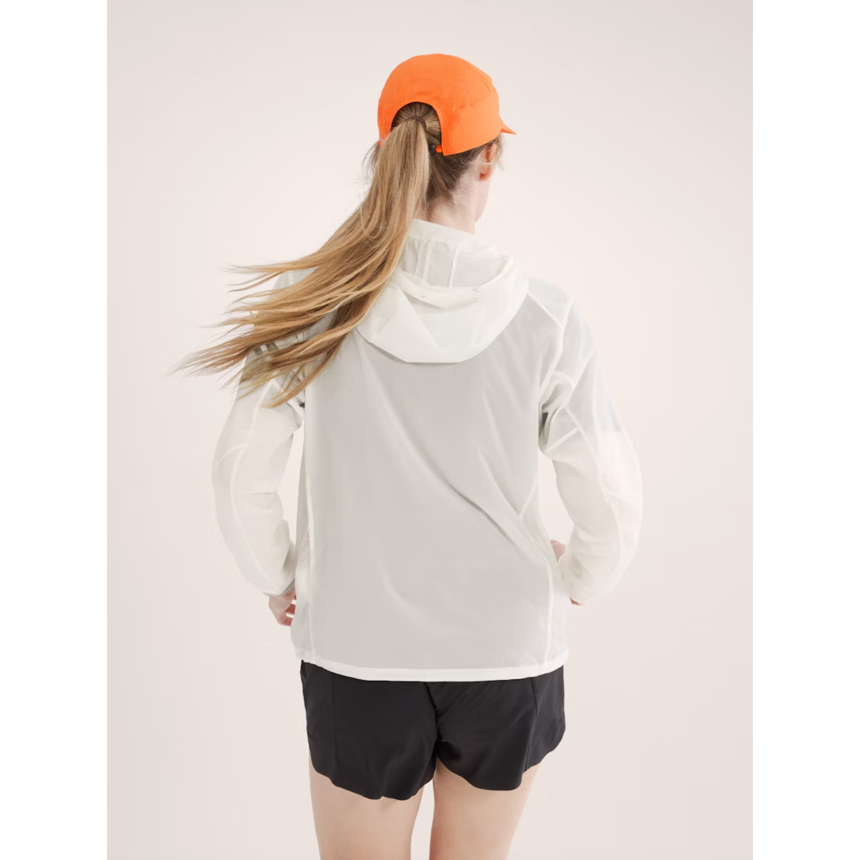 Arc'teryx Women's Incendo Airshell Hoody - Lightweight Running Jacket with Breathable Wind Protection - Perfect for Trail Running & Outdoor Activities