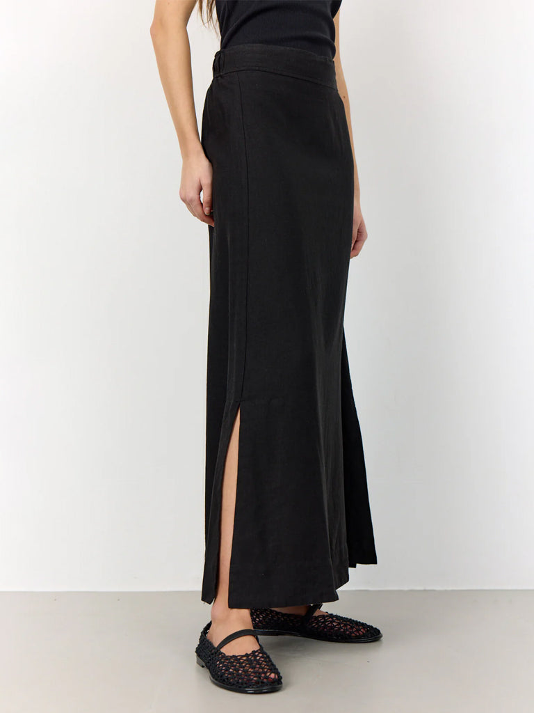 Levete Room Naja Linen Skirt for Women - Black Midi Skirt with Pockets | Summer Casual Wear, Beach Outfit, Office Attire