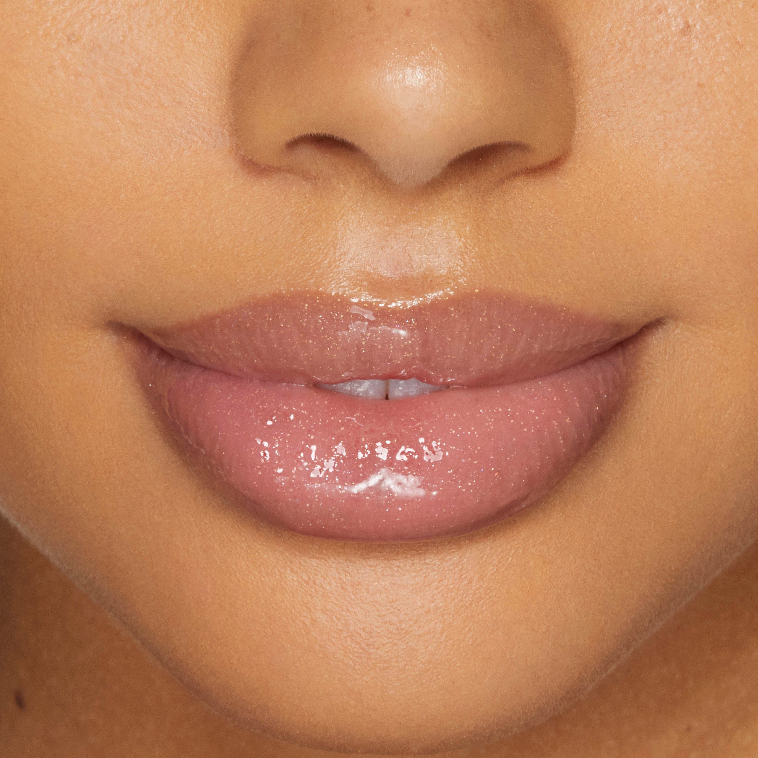 Best Plumping Lip Gloss for Fuller Lips - Hydrating & Shiny Lip Gloss with Collagen - Perfect for Daily Wear & Special Occasions
