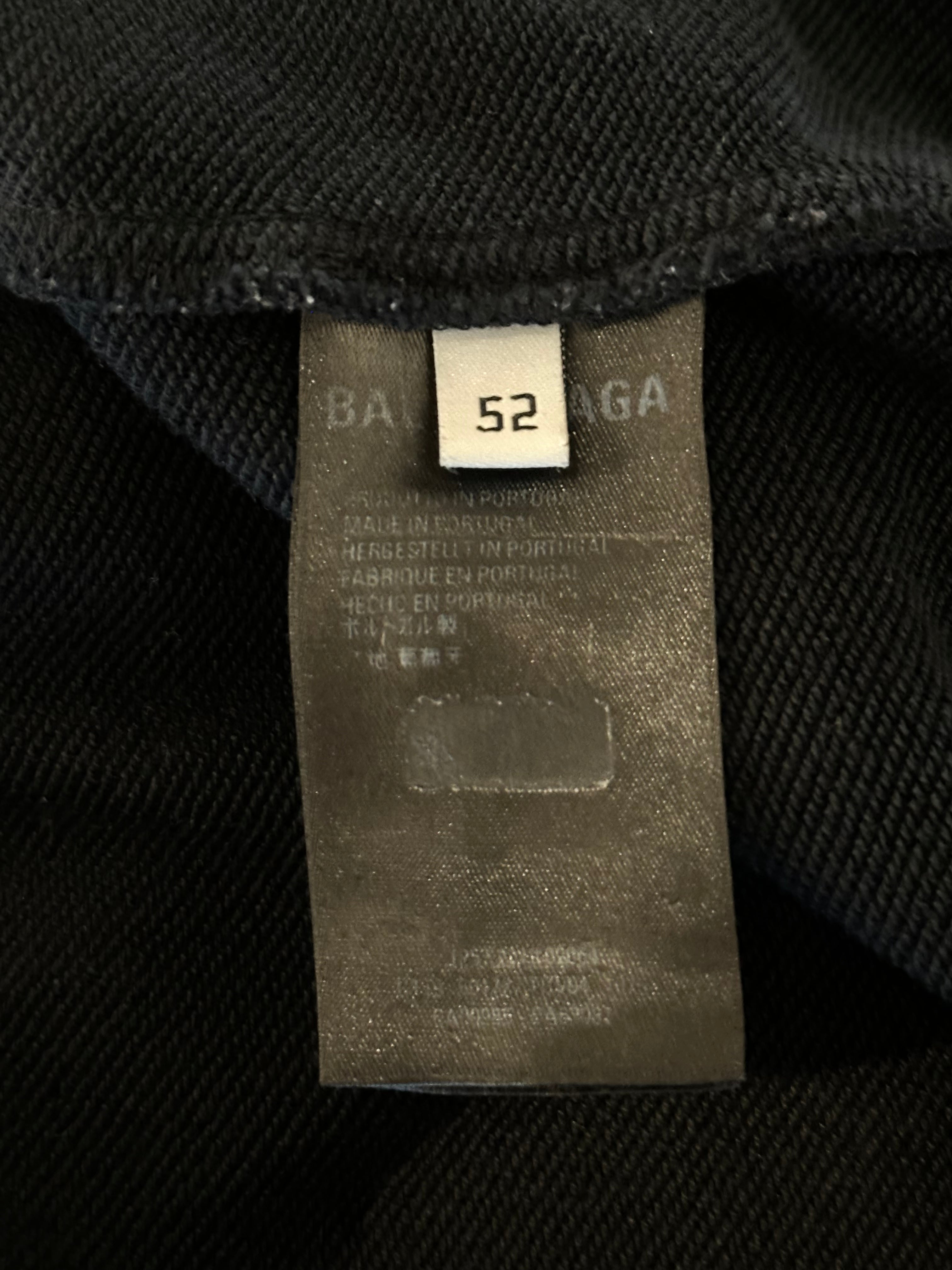 Balenciaga Black & White Logo Track Jacket for Men & Women | Stylish Casual Streetwear | Perfect for Gym, Running & Everyday Wear