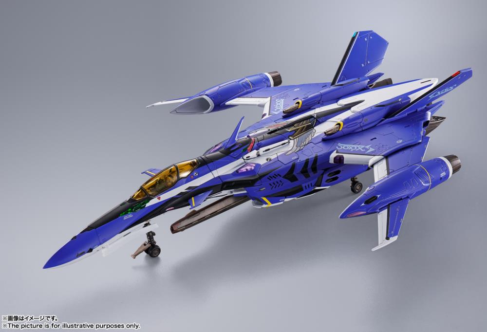 Bandai DX Chogokin Macross Delta YF-29 Durandal Valkyrie Maximilian Jenius Ver. Action Figure Toy - Collectible Robot Model for Anime Fans & Display