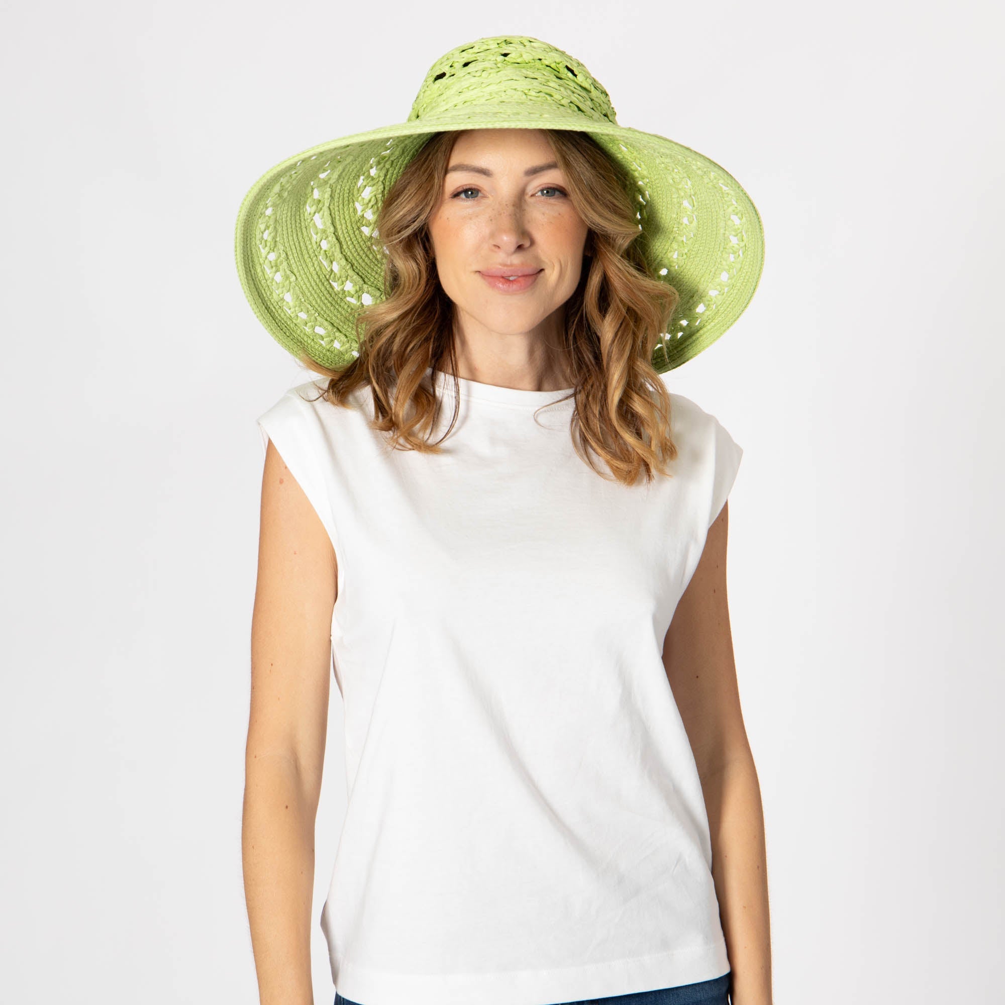 Sierra Round Crown Wide Brim Sun Hat for Women - UPF 50+ UV Protection Summer Beach Hat - Fashionable Sun Hat for Outdoor, Travel, and Gardening