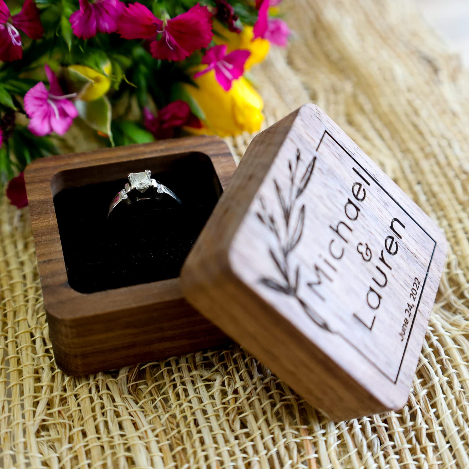 Elegant Wedding Ring Box for Ceremony & Vow Renewal - Holds 3 Rings - Perfect for Engagement, Wedding & Anniversary Gifts
