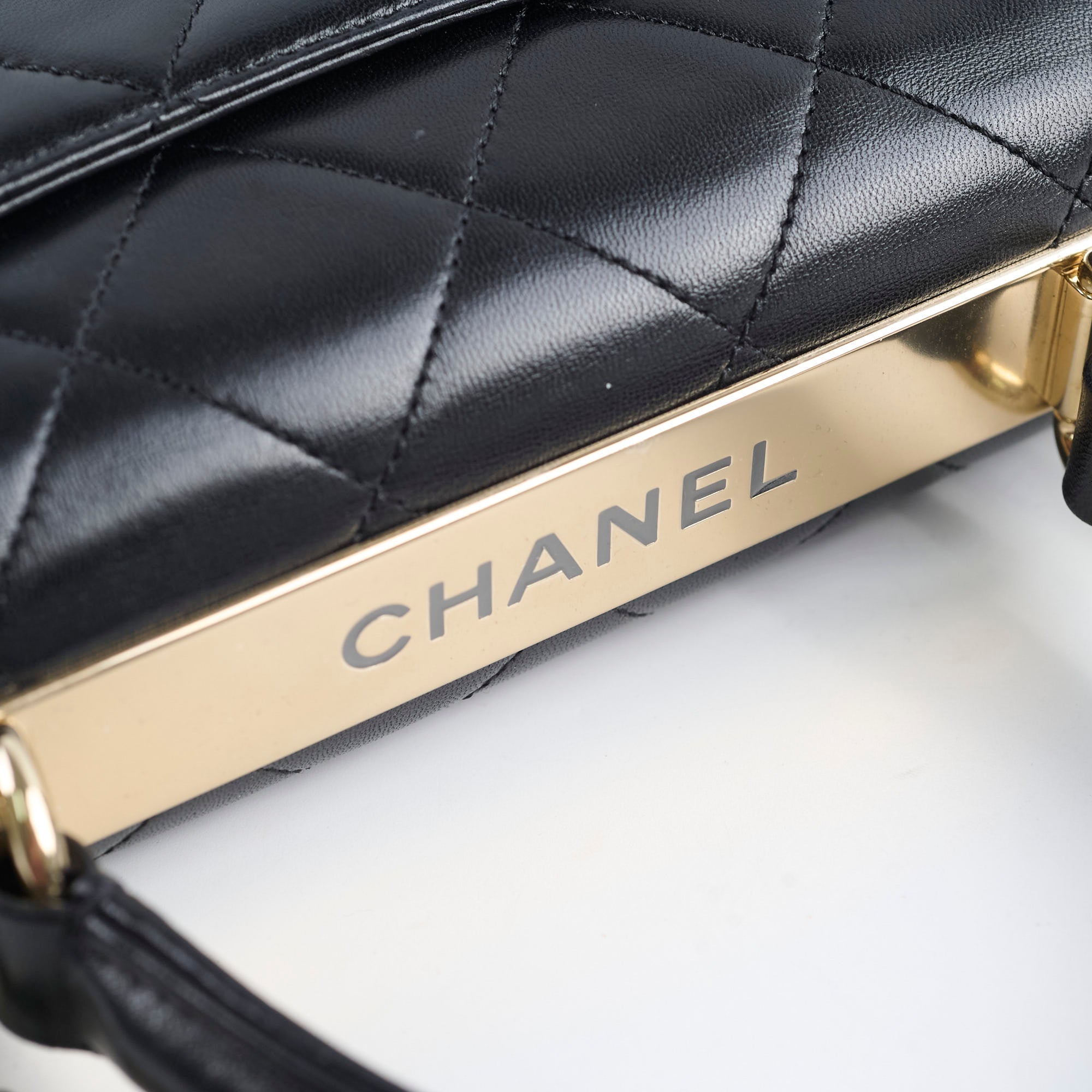 Chanel Trendy CC Small Black Leather Crossbody Bag for Women | Luxury Designer Handbag for Evening Out & Special Occasions