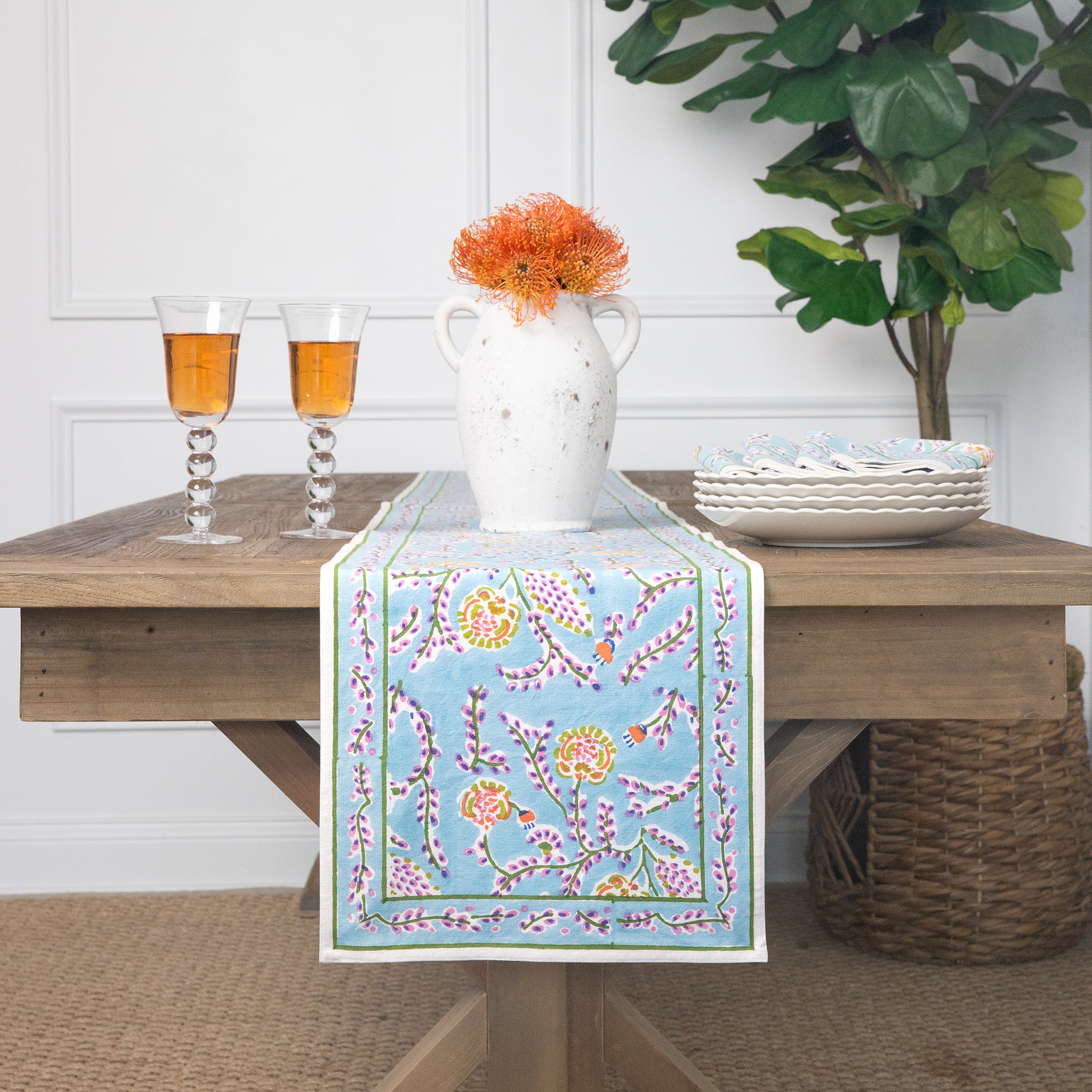 Premium Sky Blue Dahlia Table Runner for Dining & Home Decor - Elegant Climbing Floral Design for Weddings, Parties & Special Occasions