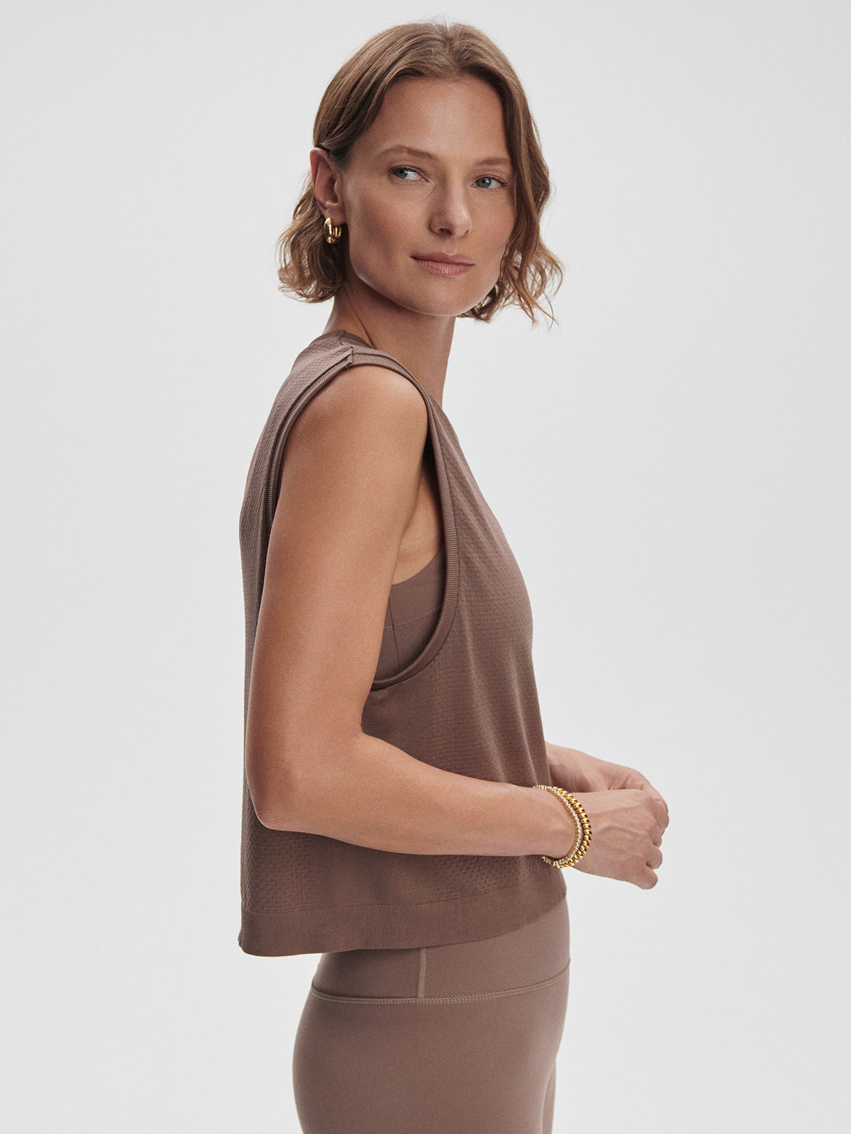 Varley Women's Seamless Crop Tank Top - Deep Taupe | Yoga, Workout & Casual Wear | Breathable Athletic Shirt for Gym, Running & Everyday Comfort