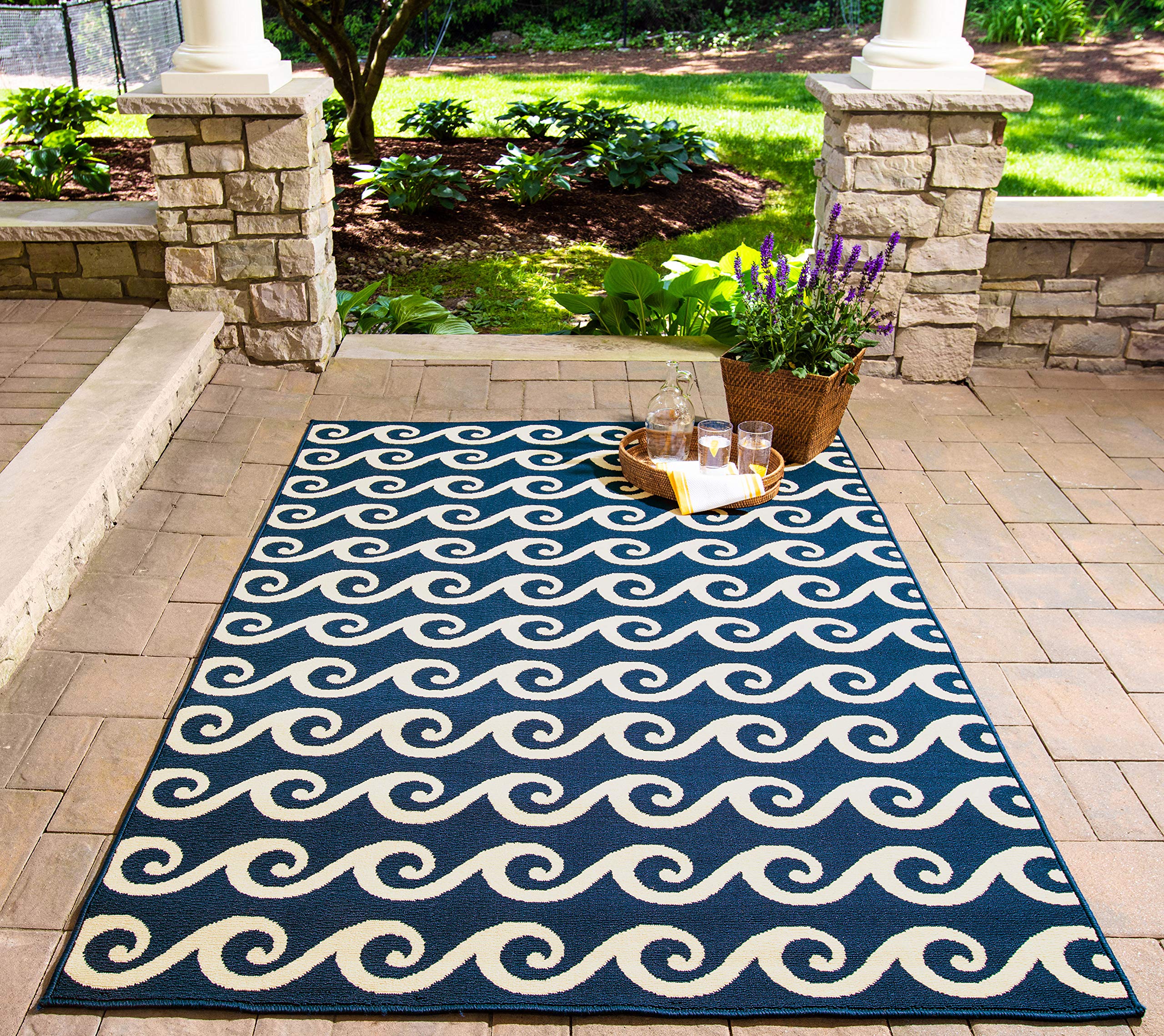 Momeni Baja Collection Fade Resistant Indoor Outdoor Area Rug - 7'10