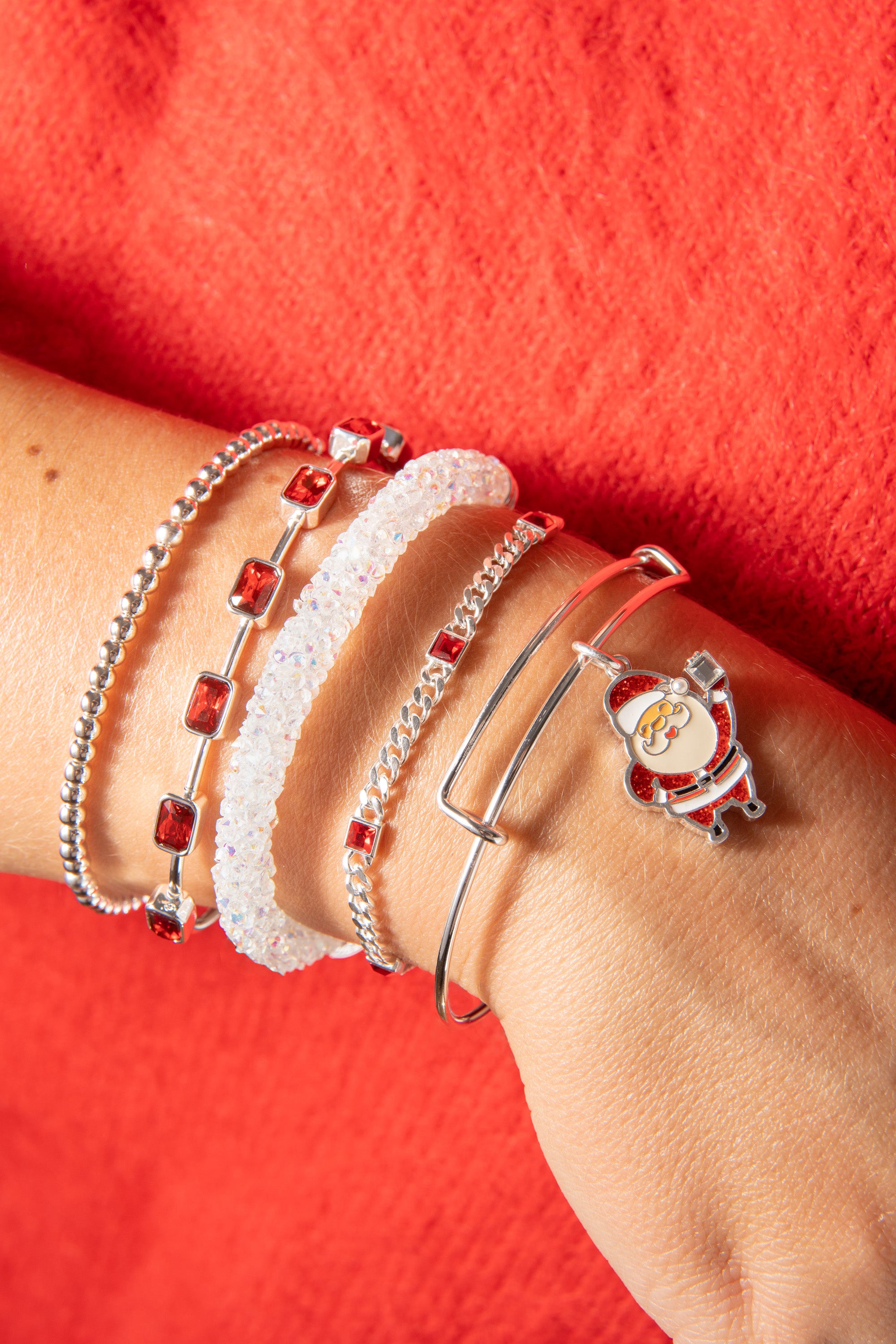 Festive Santa Claus Christmas Bangle Bracelet - Holiday Party Jewelry Gift for Women & Girls - Perfect for Christmas Celebrations, Office Parties & Family Gatherings