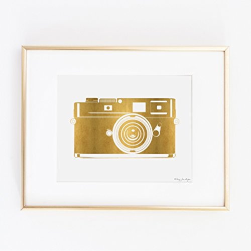 Golden Camera Art Print - Wall Decor for Nursery & Gifts | Valentine's Day Present