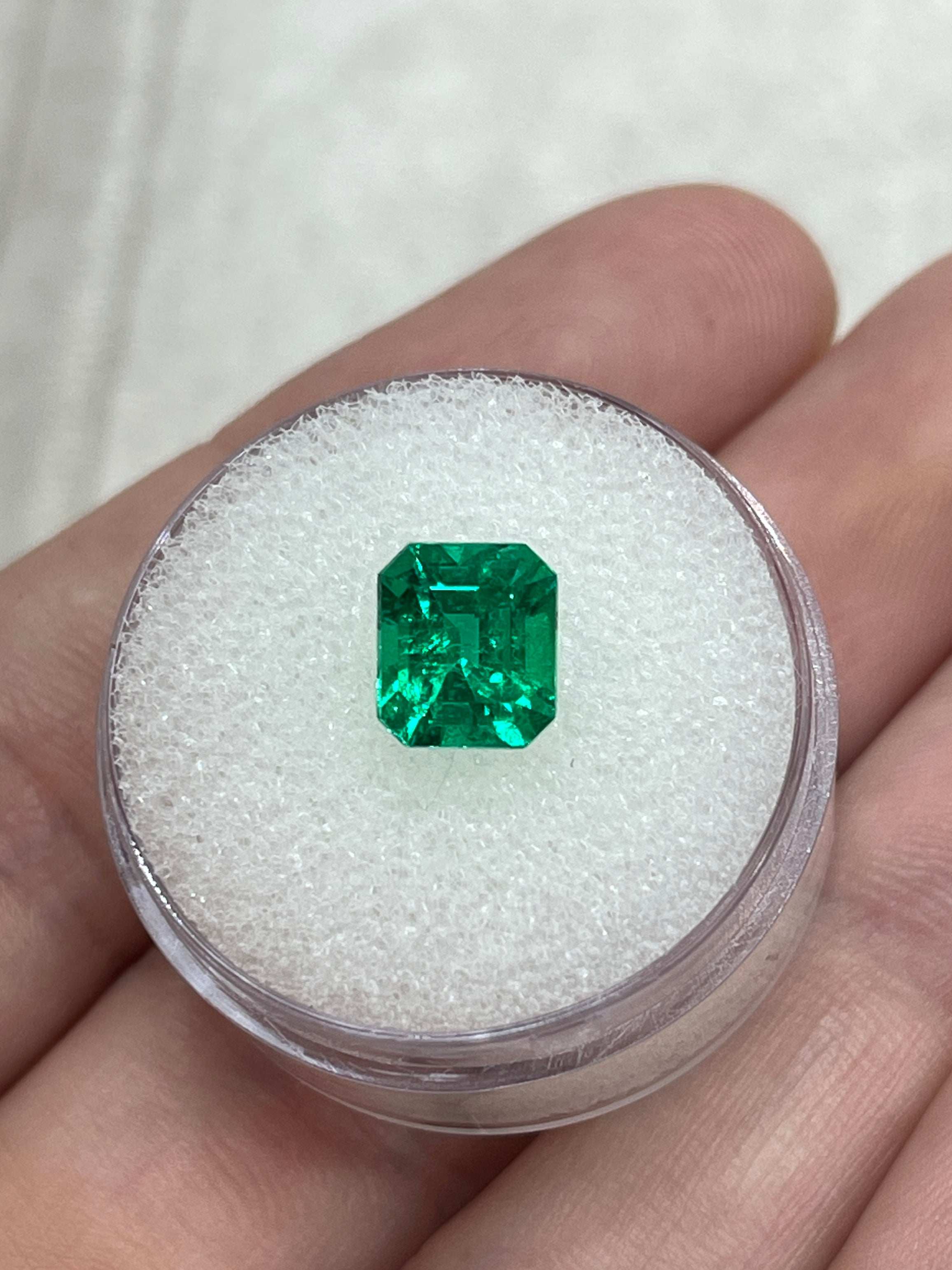1.82 Carat 8x7mm Vivid Yellowish Green Colombian Emerald - Loose Gemstone for Jewelry Making, Engagement Rings & Collector's Items
