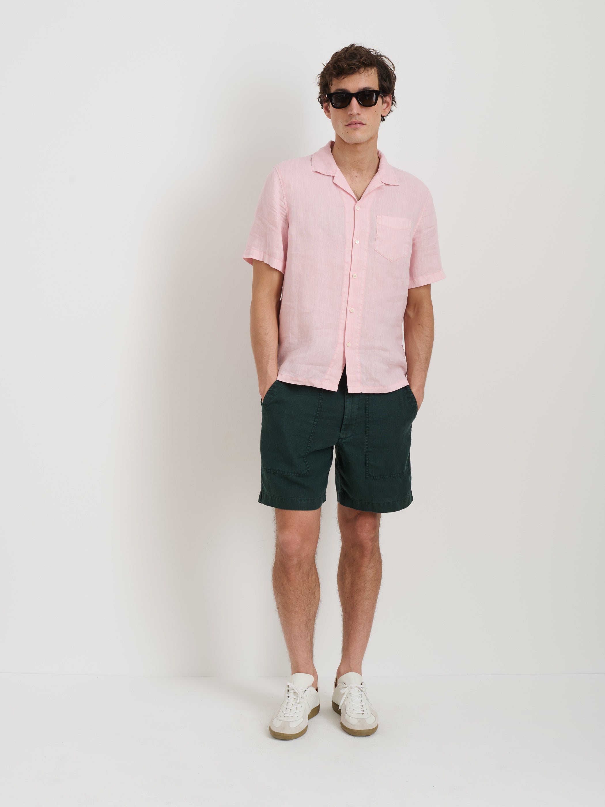 Men's Linen Camp Shirt - Breathable Summer Casual Button Down Shirt for Outdoor Activities, Beach Vacation, and Weekend Getaways