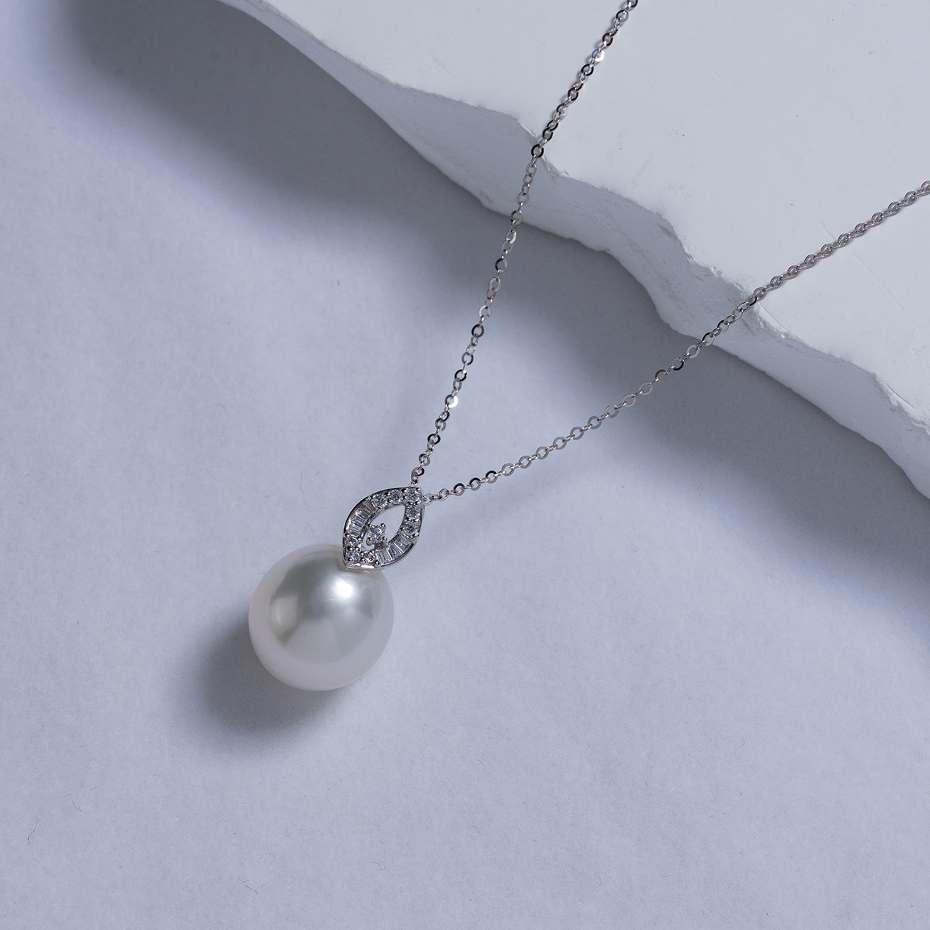 18K Solid Gold Australian White Saltwater Pearl Necklace - Elegant Jewelry Gift for Women, Perfect for Weddings, Anniversaries & Special Occasions