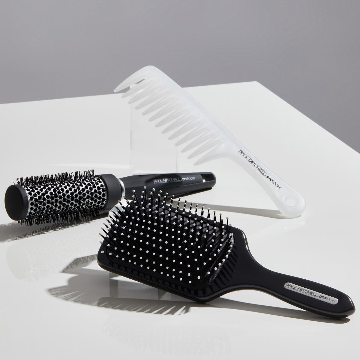 Best Detangler Comb for Wet & Dry Hair - Wide Tooth Hair Brush for Knots & Curly Hair - Gentle Detangling Comb for Kids & Adults - Perfect for Home, Travel & Salon Use