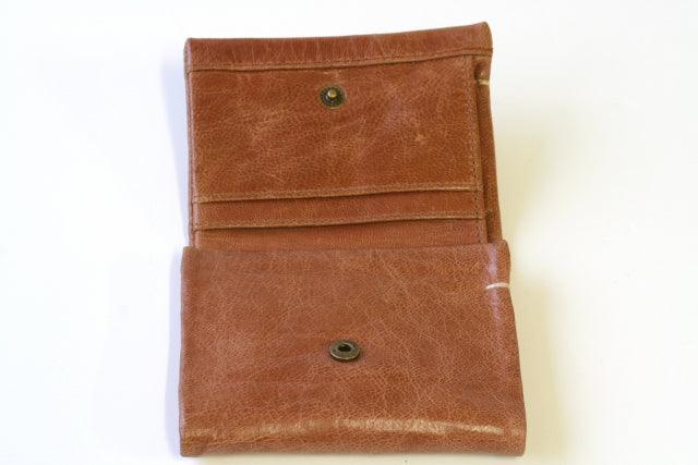 Vintage Fold Wallet in Antique Tan - Slim & Stylish Leather Bifold for Men & Women | Perfect for Everyday Use, Travel & Business