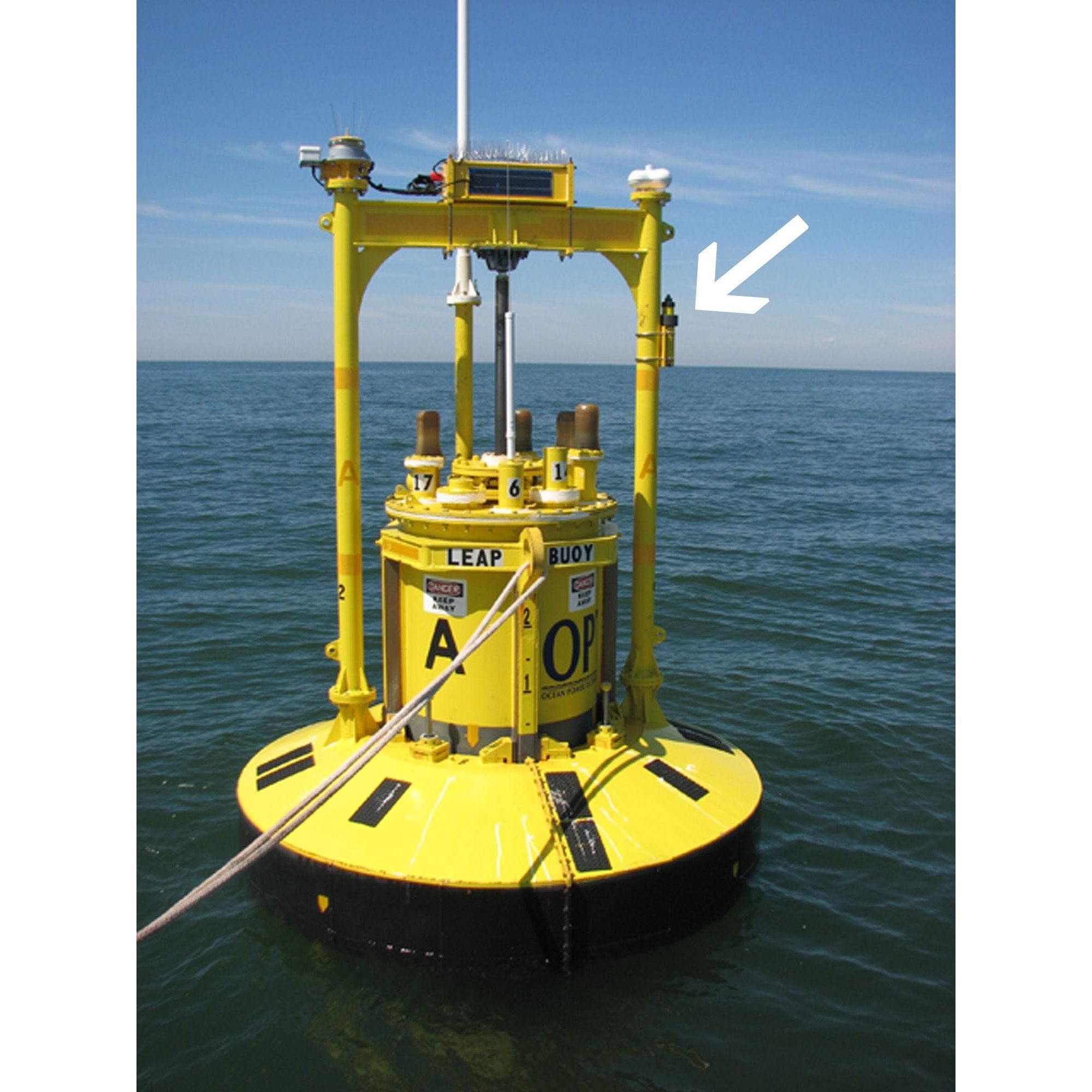 JW Fishers MLFP-1 Multi Low Frequency Pinger - Underwater Locator Beacon for Marine Search & Recovery Operations (Ideal for Shipwreck Exploration, Diving Safety & Underwater Archaeology)