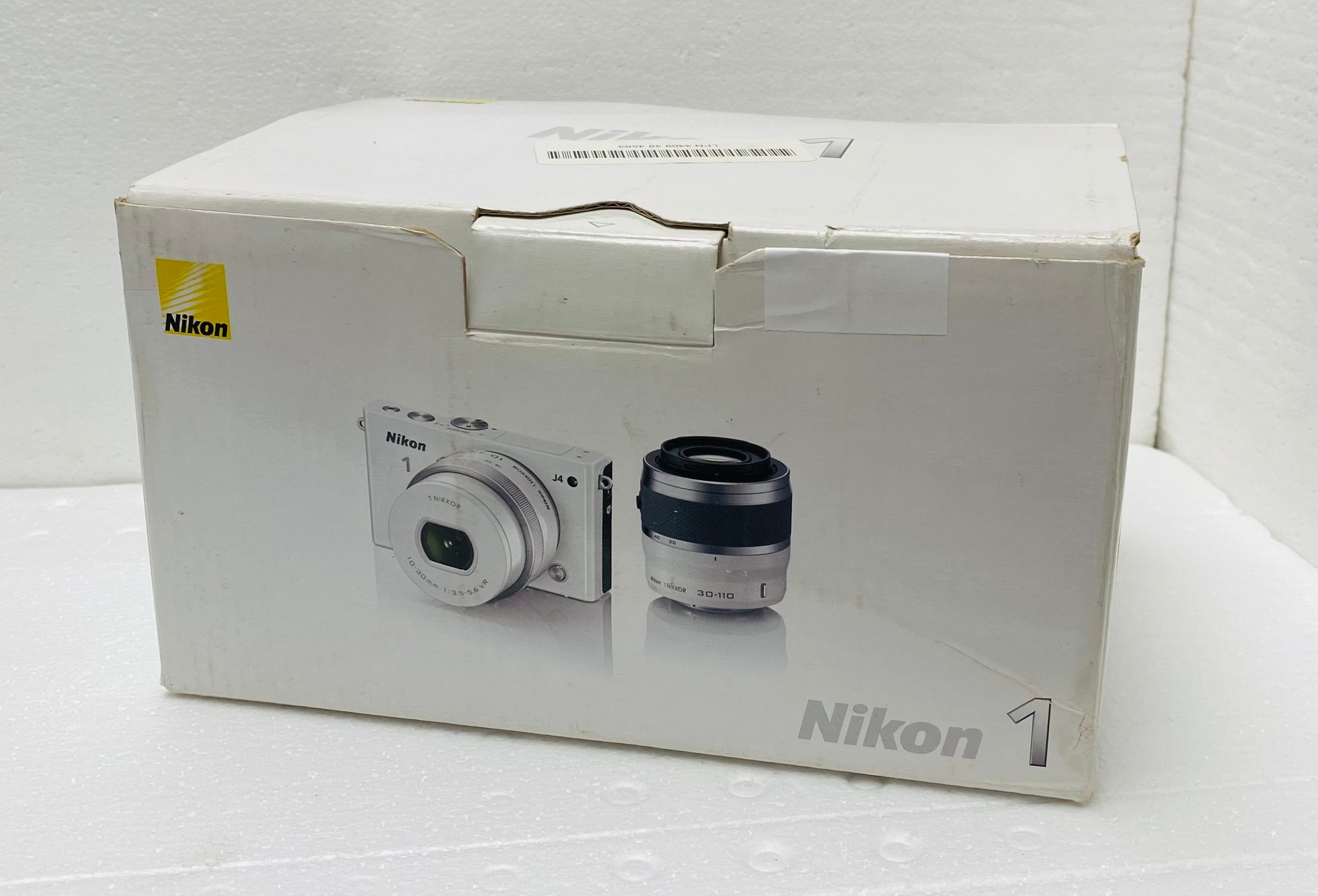 Nikon 1 J1 10-30mm VR Mirrorless Digital Camera - White (Used/Refurbished) | Compact & Lightweight for Travel, Vlogging & Everyday Photography