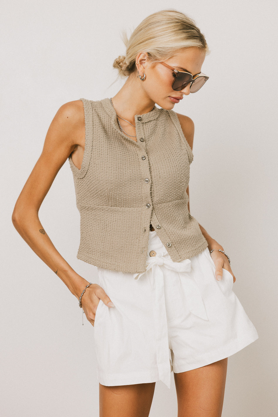 Griffin Knit Tank Top for Women - Soft Sage Green Sleeveless Shirt, Breathable Summer Casual Wear, Perfect for Yoga, Beach, and Everyday Outfits