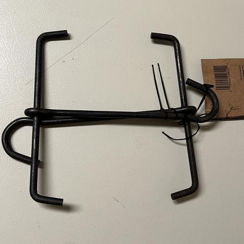 Bayou Classic 0822 Heavy Duty Steel Lift Hooks - 2 Pack for Jambalaya Pots, Crawfish Boils & Outdoor Cooking - Secure Lifting Solution for Cast Iron Dutch Ovens & Large Stock Pots