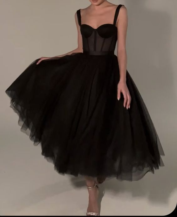 Elegant A-Line Black Tulle Prom Dress for Women - Formal Evening Gown for Homecoming, Wedding, Ballroom Dance & Special Occasions