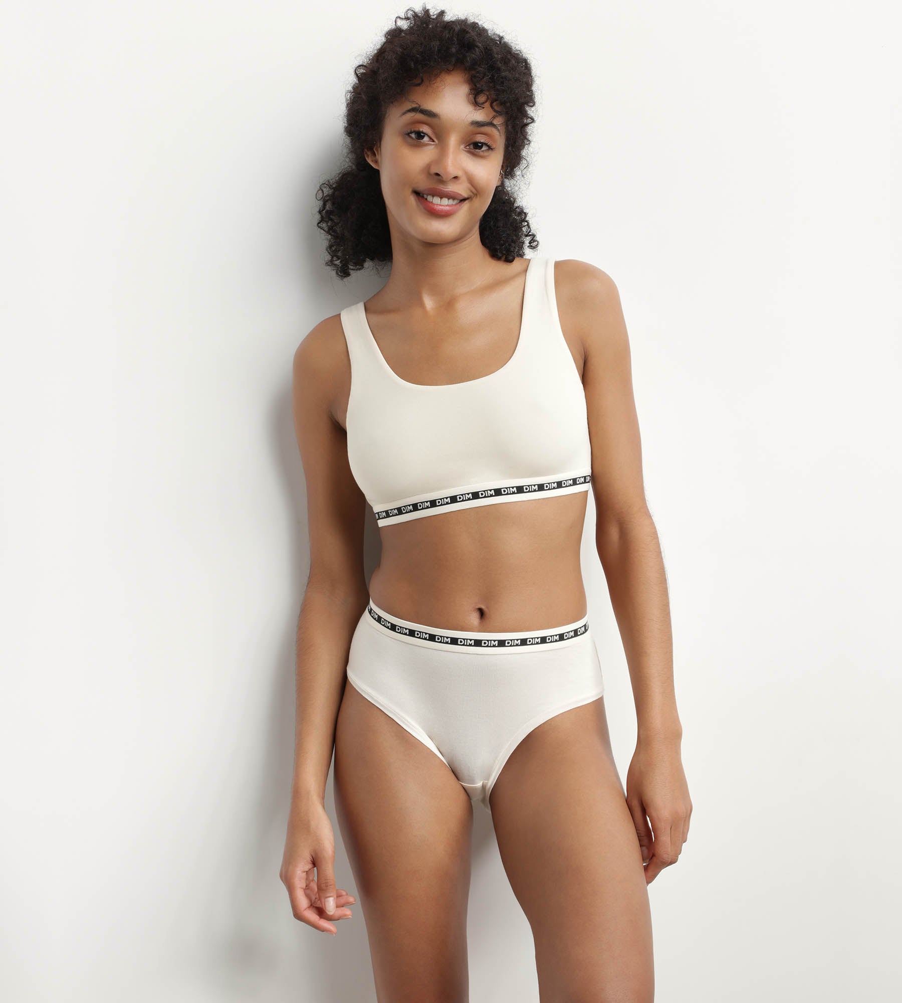 Seamless Modal Polyamide Wire-Free Bralette Crop Top in Beige - Comfortable & Supportive for Yoga, Lounge & Everyday Wear