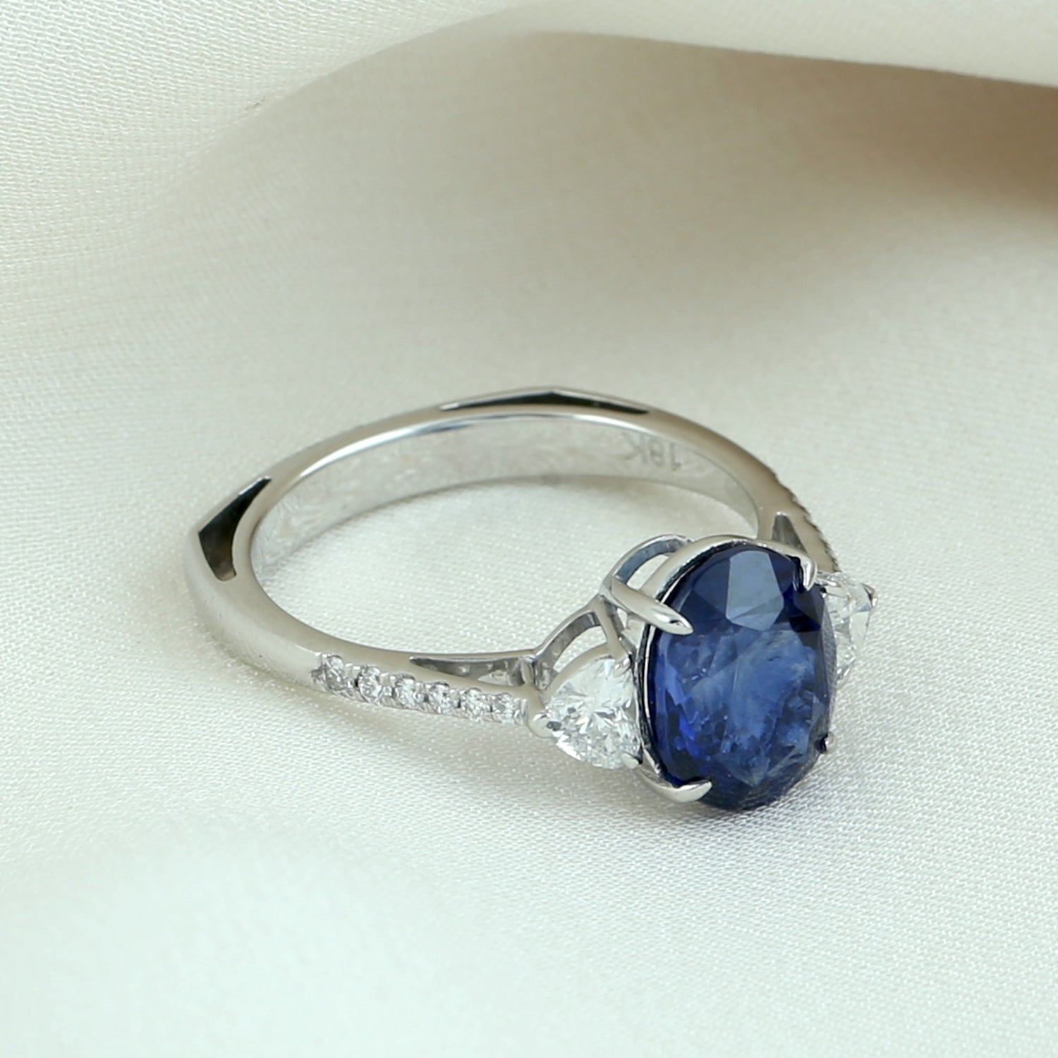 18K White Gold Three Stone Ring with Heart Cut Diamond & Oval Blue Sapphire - Perfect for Engagement, Anniversary & Special Occasions