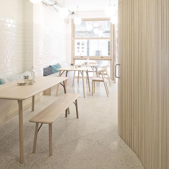 Iratzoki Lizaso Kea Bench Alki - Modern Wooden Bench for Home, Office & Outdoor Use - Durable & Stylish Seating Solution
