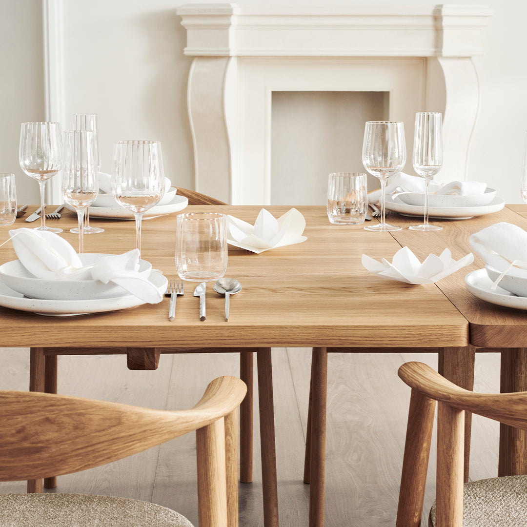 Expandable Dining Table Leaf - Solid Wood Extension for 6 to 8 Seats - Perfect for Holiday Gatherings & Dinner Parties
